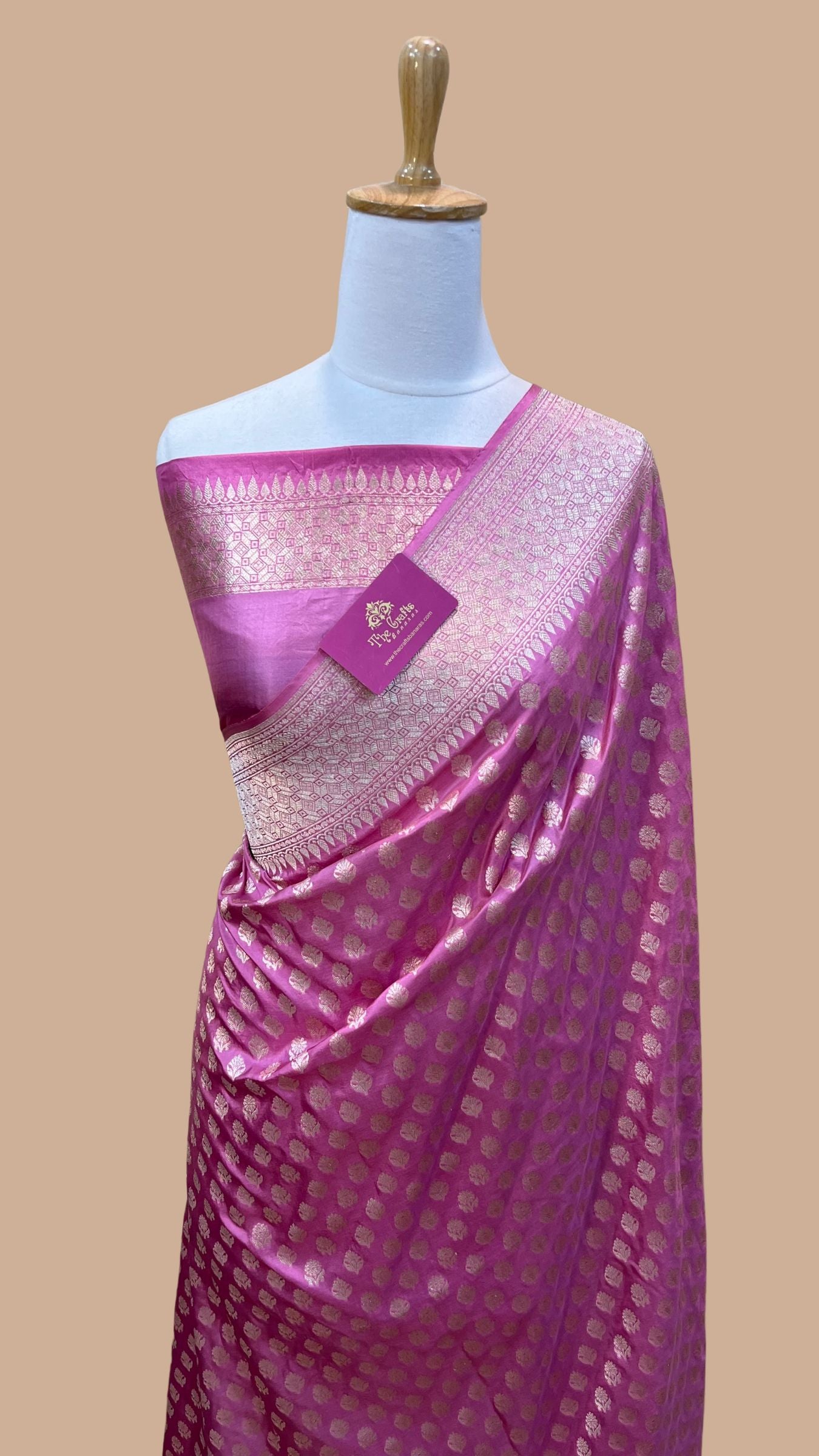 Pure Katan Silk Handloom Banarasi Saree - Jaal work