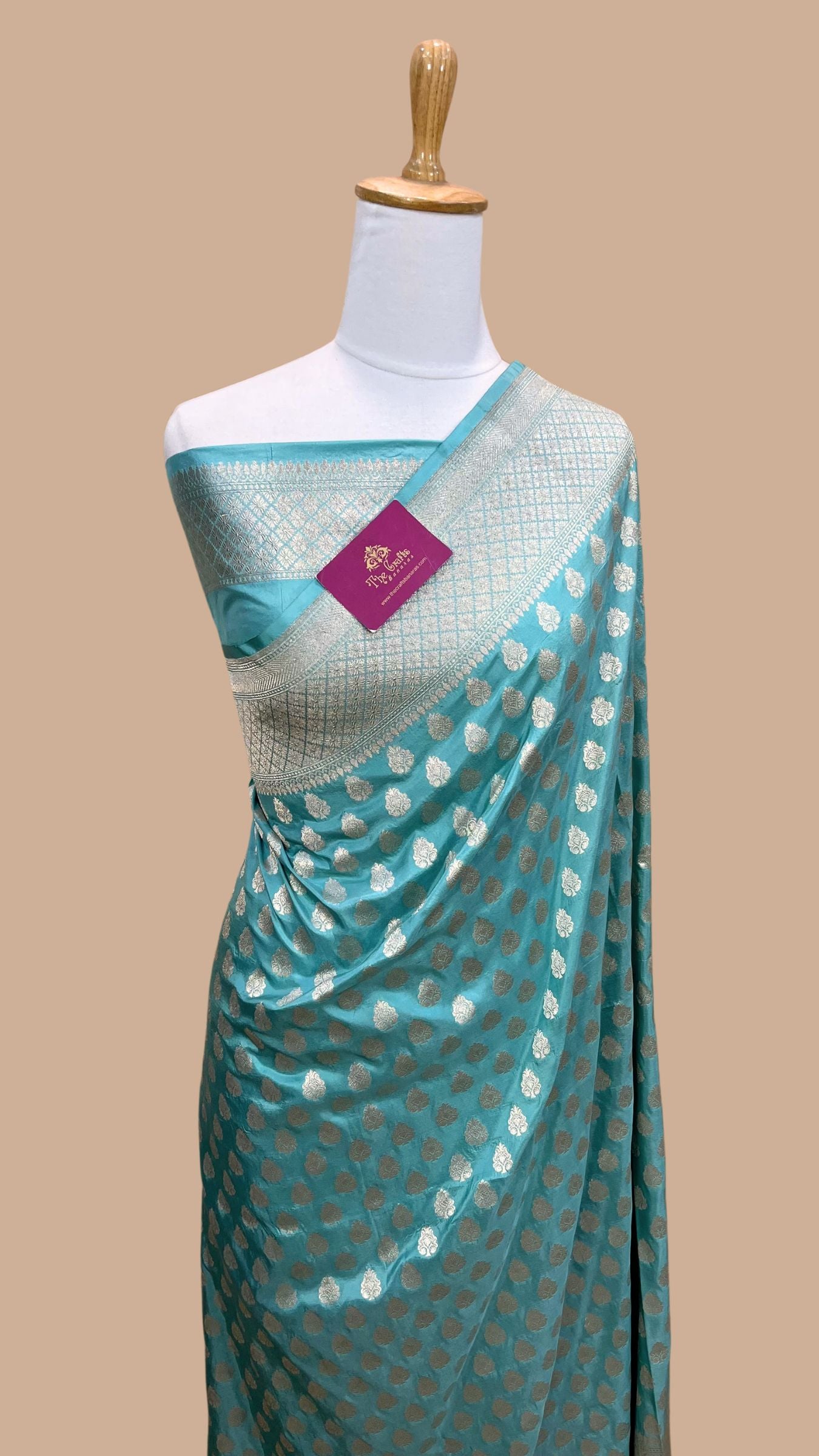 Pure Katan Silk Handloom Banarasi Saree - Jaal work