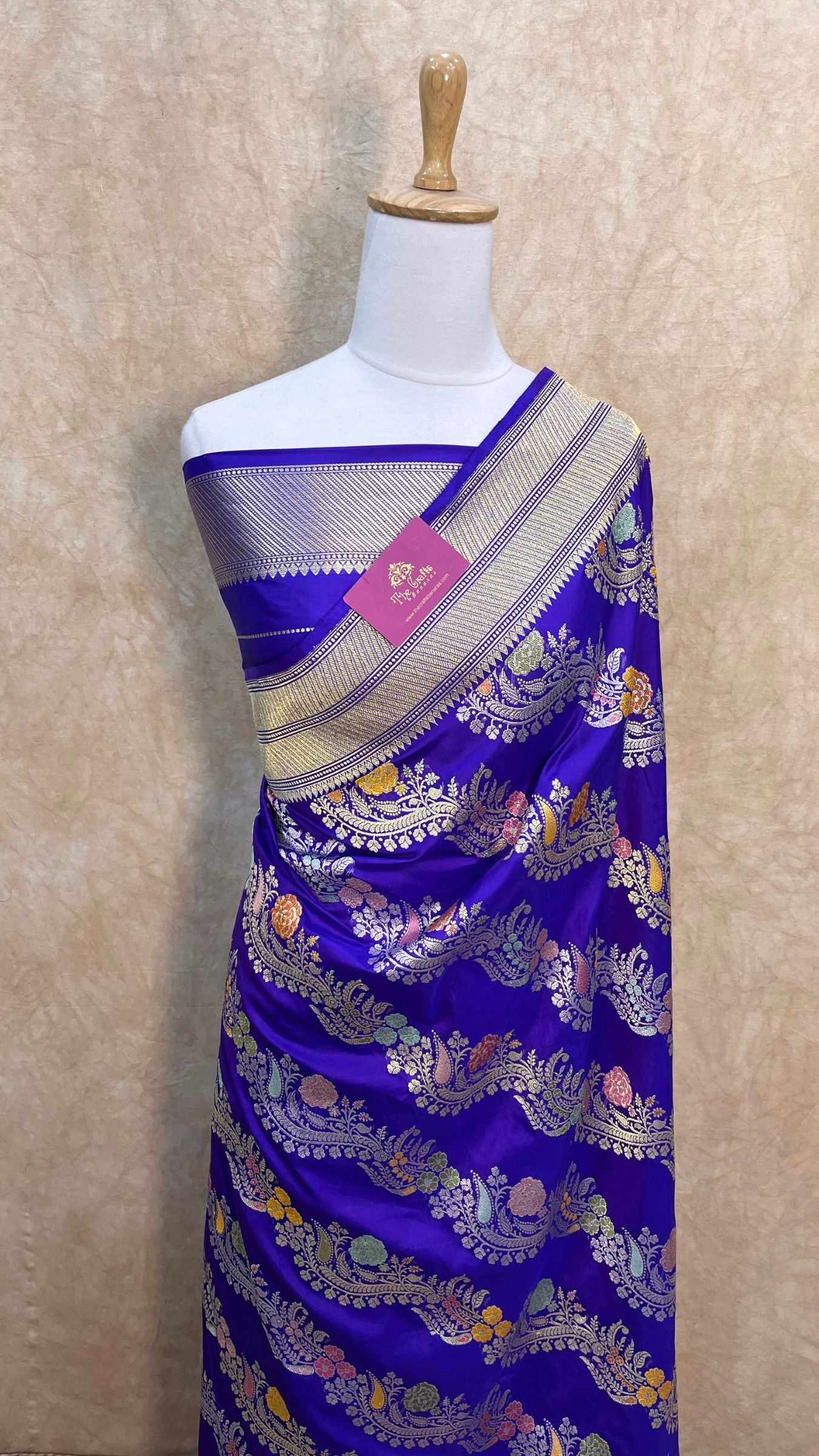 Pure Katan Silk Handloom Banarasi Saree - All Over Kadiyal Jaal Work