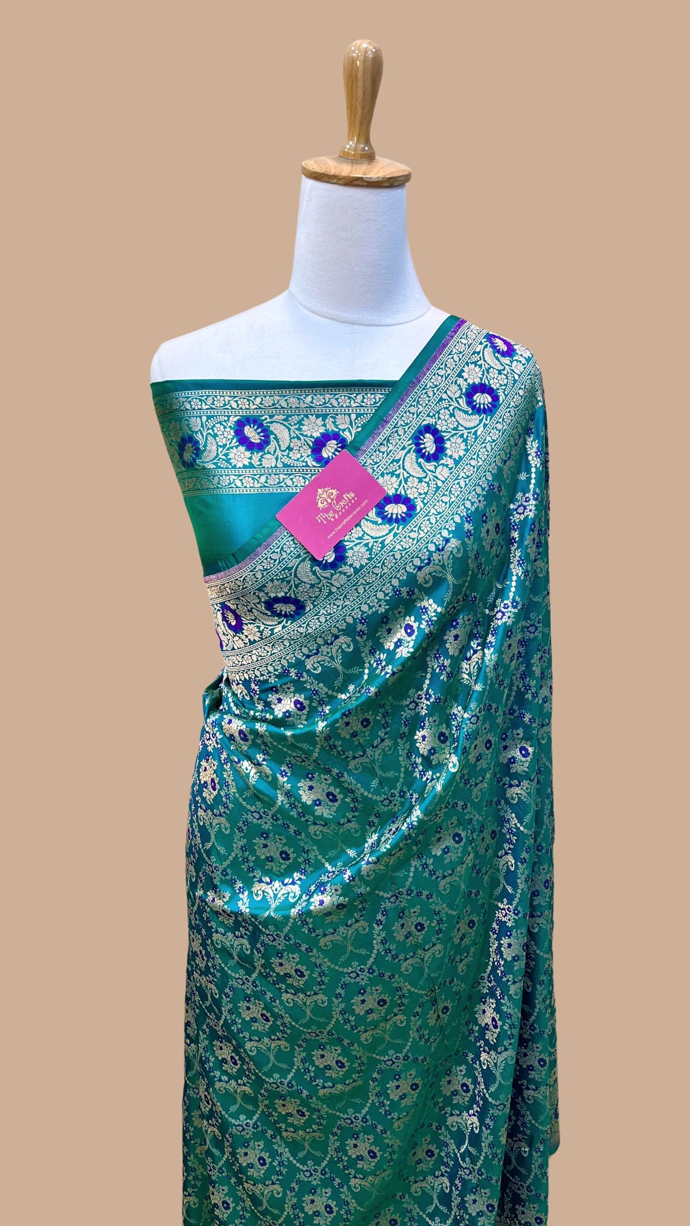 Pure Katan Silk Handloom Banarasi Saree - Jaal Work With Meenakari