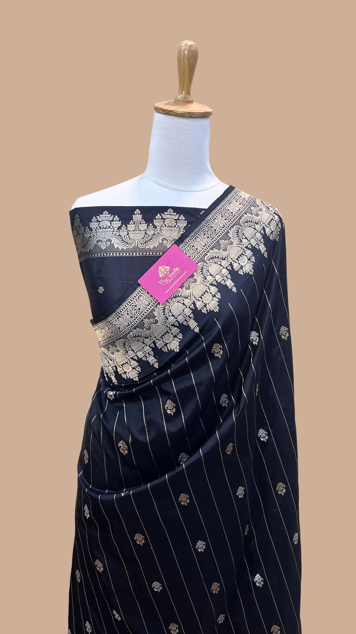 Pure Katan Silk Handloom Banarasi Saree - With Sona Roopa kadhua Motifs