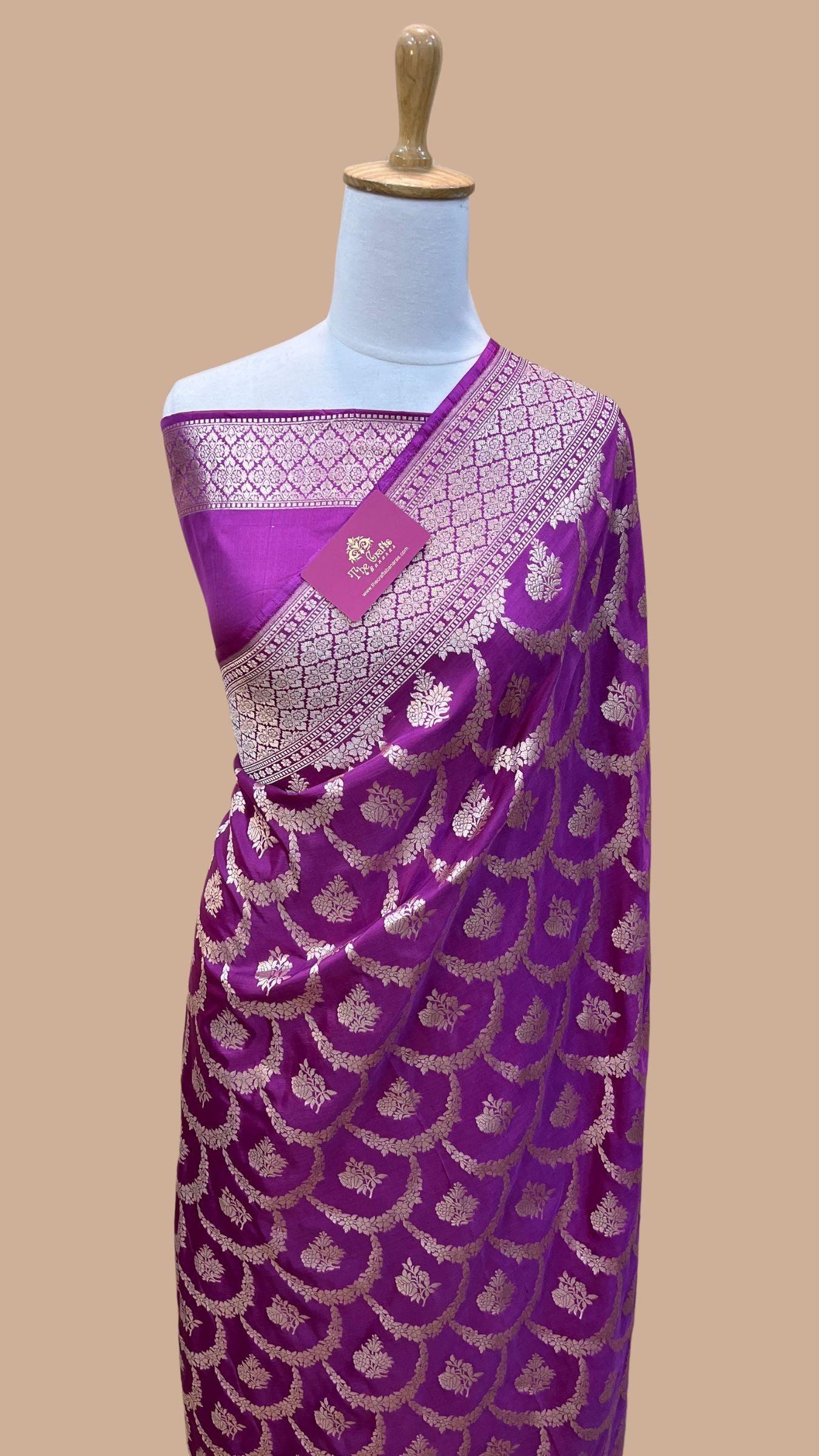 Pure Katan Silk Handloom Banarasi Saree - Jaal work