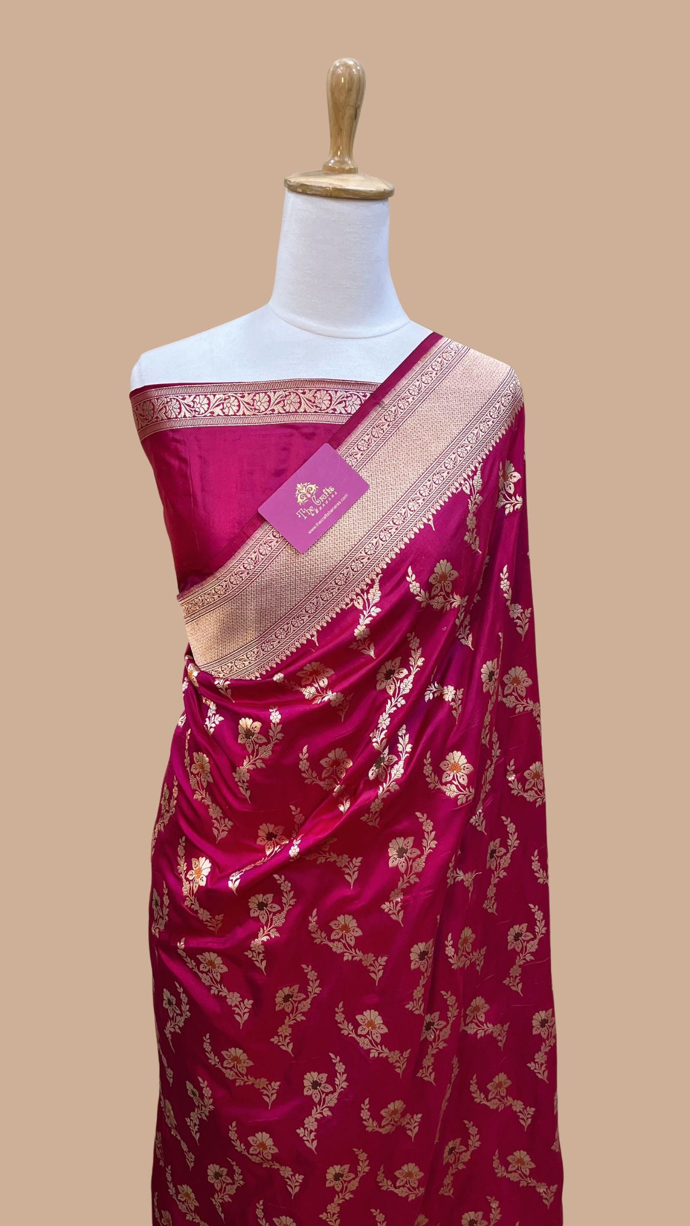 Pure Katan Silk Handloom Banarasi Saree - Jaal Work With Meenakari
