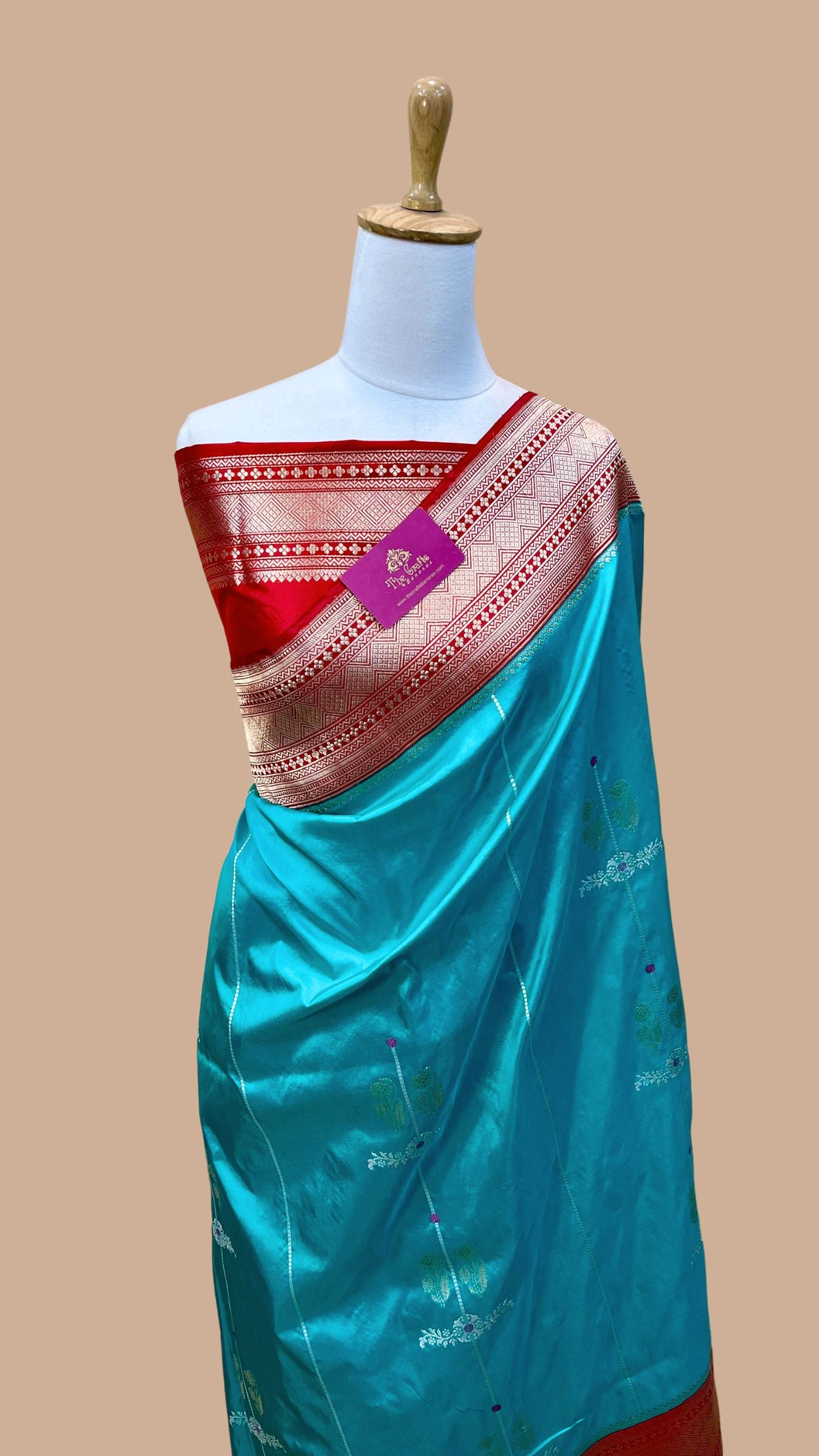 Pure Katan Silk Handloom Banarasi Saree - with kadhua meenakari motifs