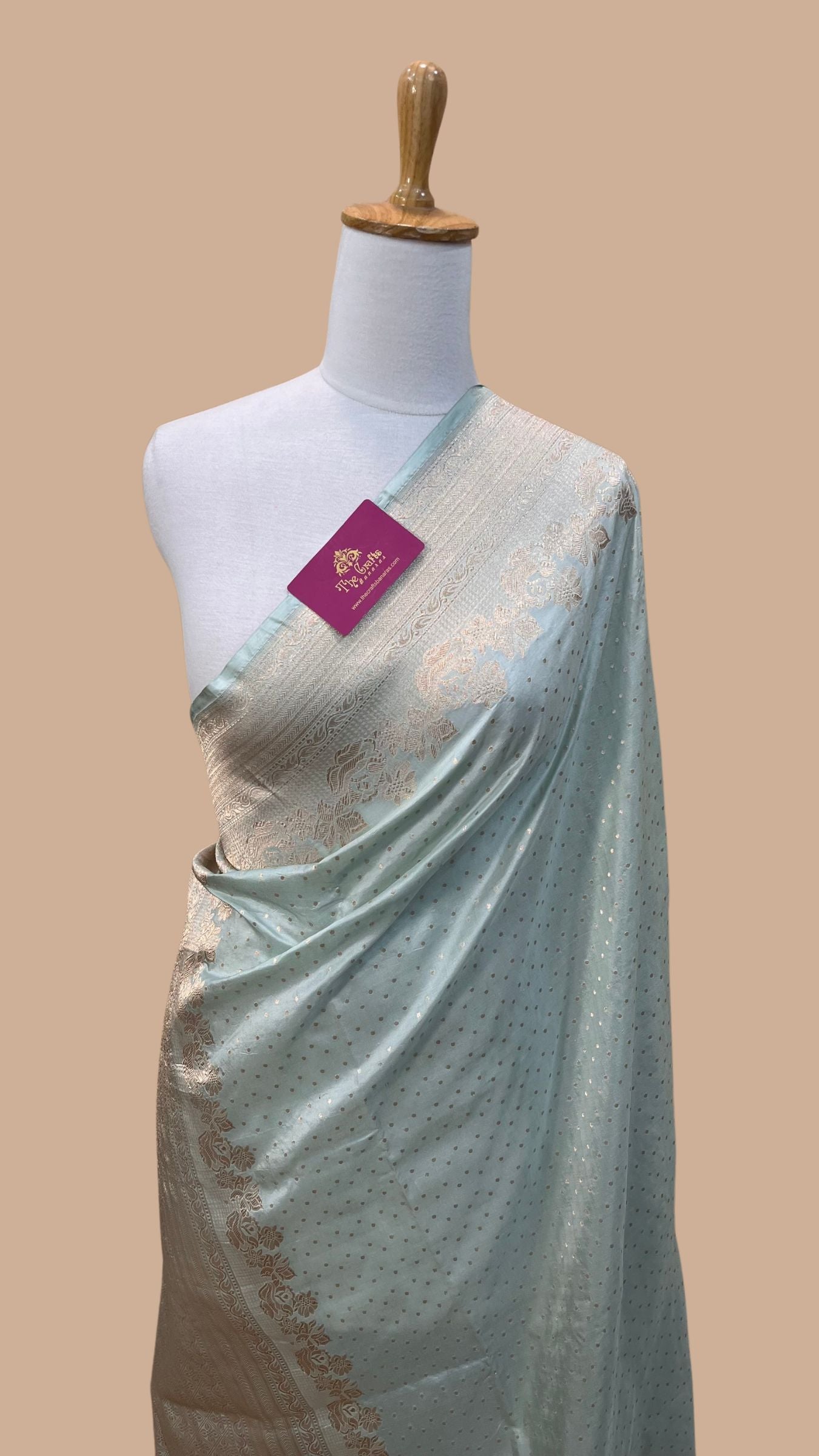 Pure Katan Silk Handloom Banarasi Saree - Chunri Buti
