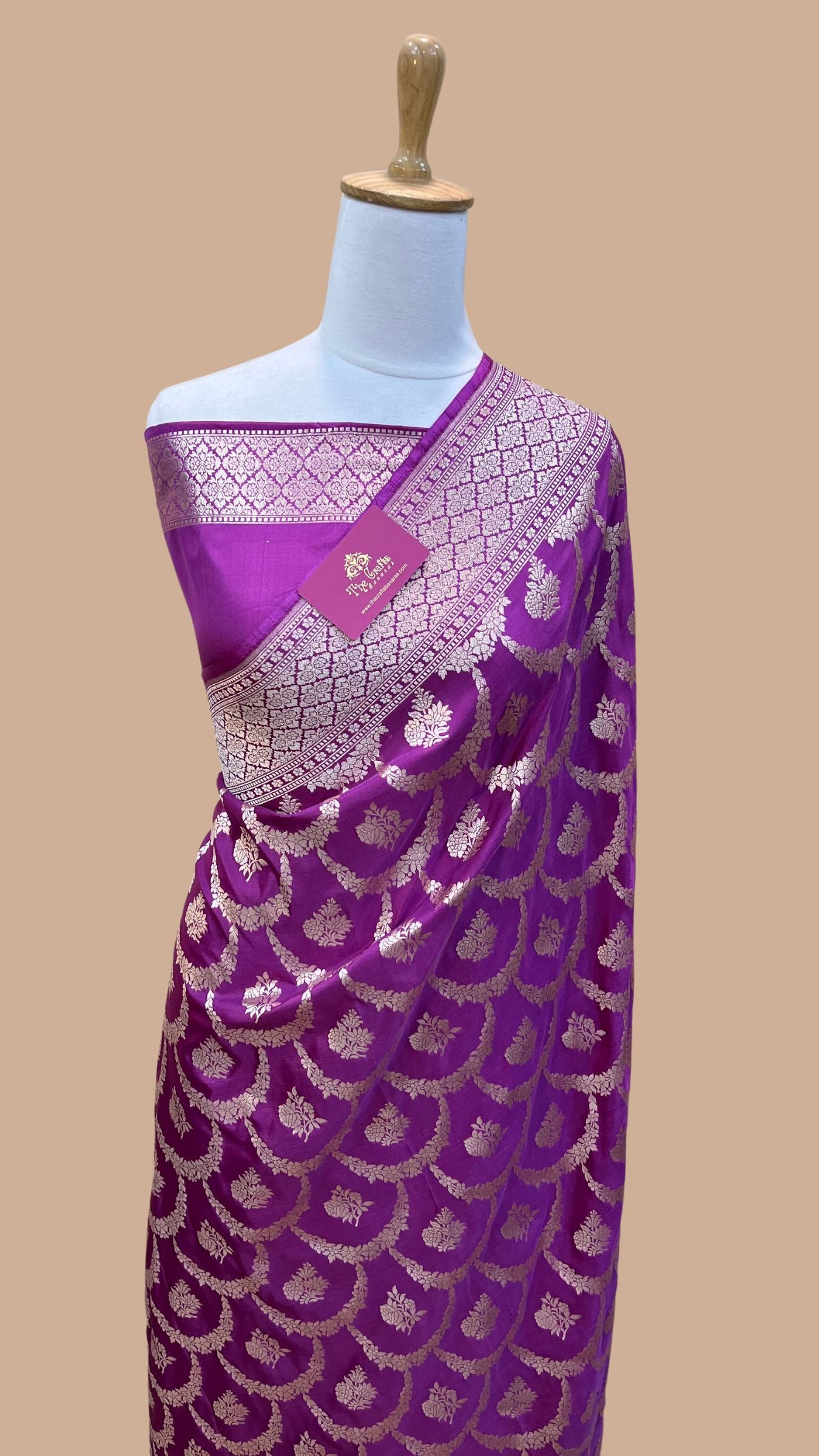 Pure Katan Silk Handloom Banarasi Saree - Jaal work