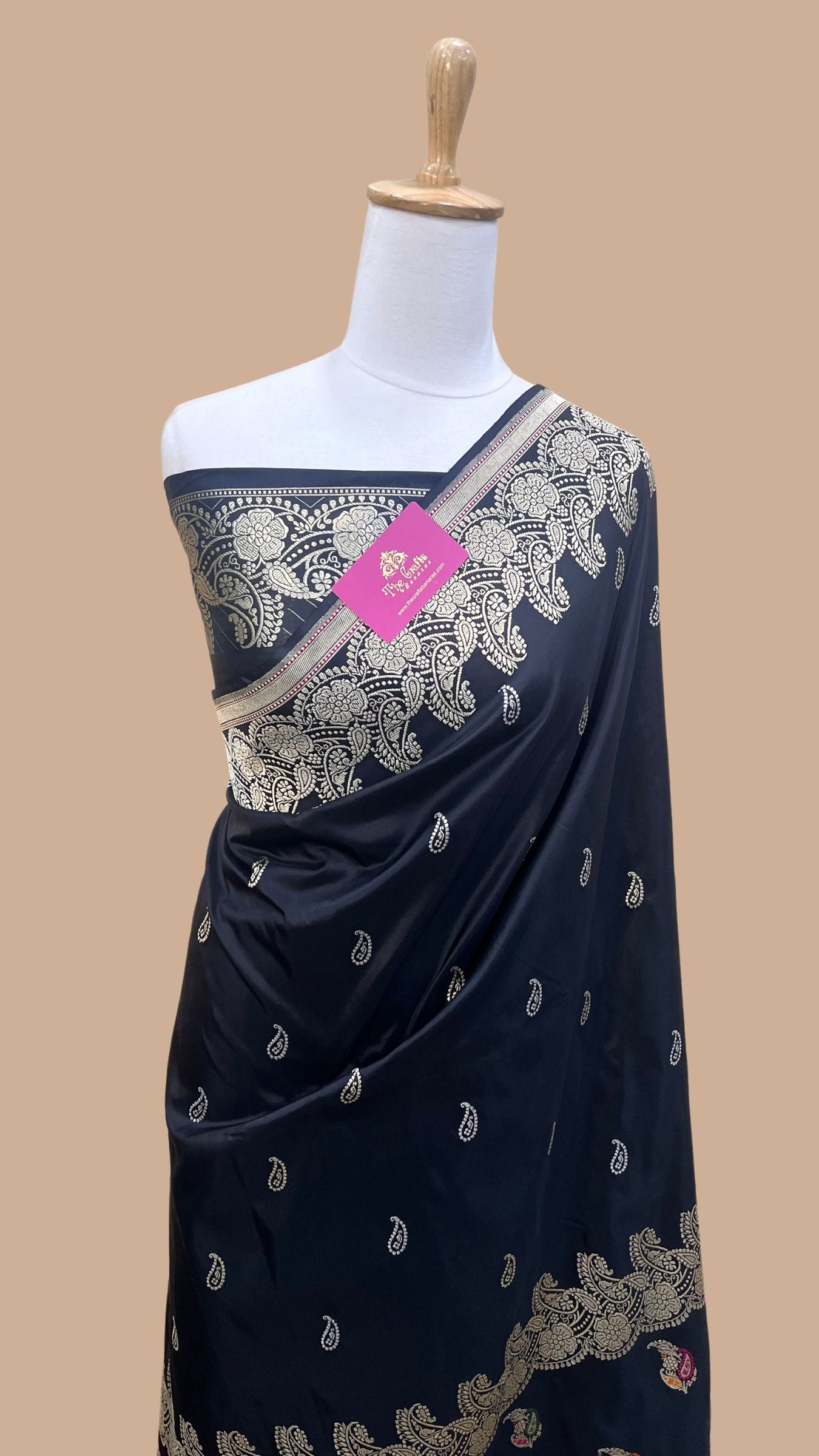 Pure Katan Silk Handloom Banarasi Saree - With Sona Roopa kadhua Motifs
