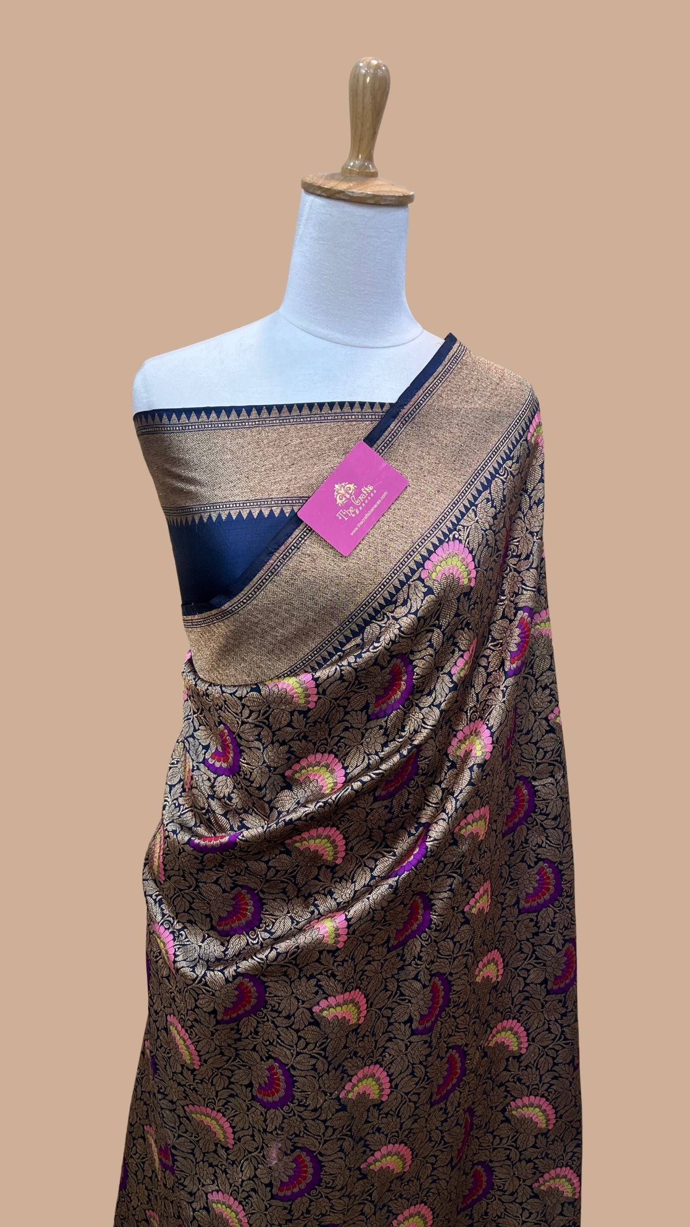 Pure Katan Silk Handloom Banarasi Saree - Tanchui Brocade Meena