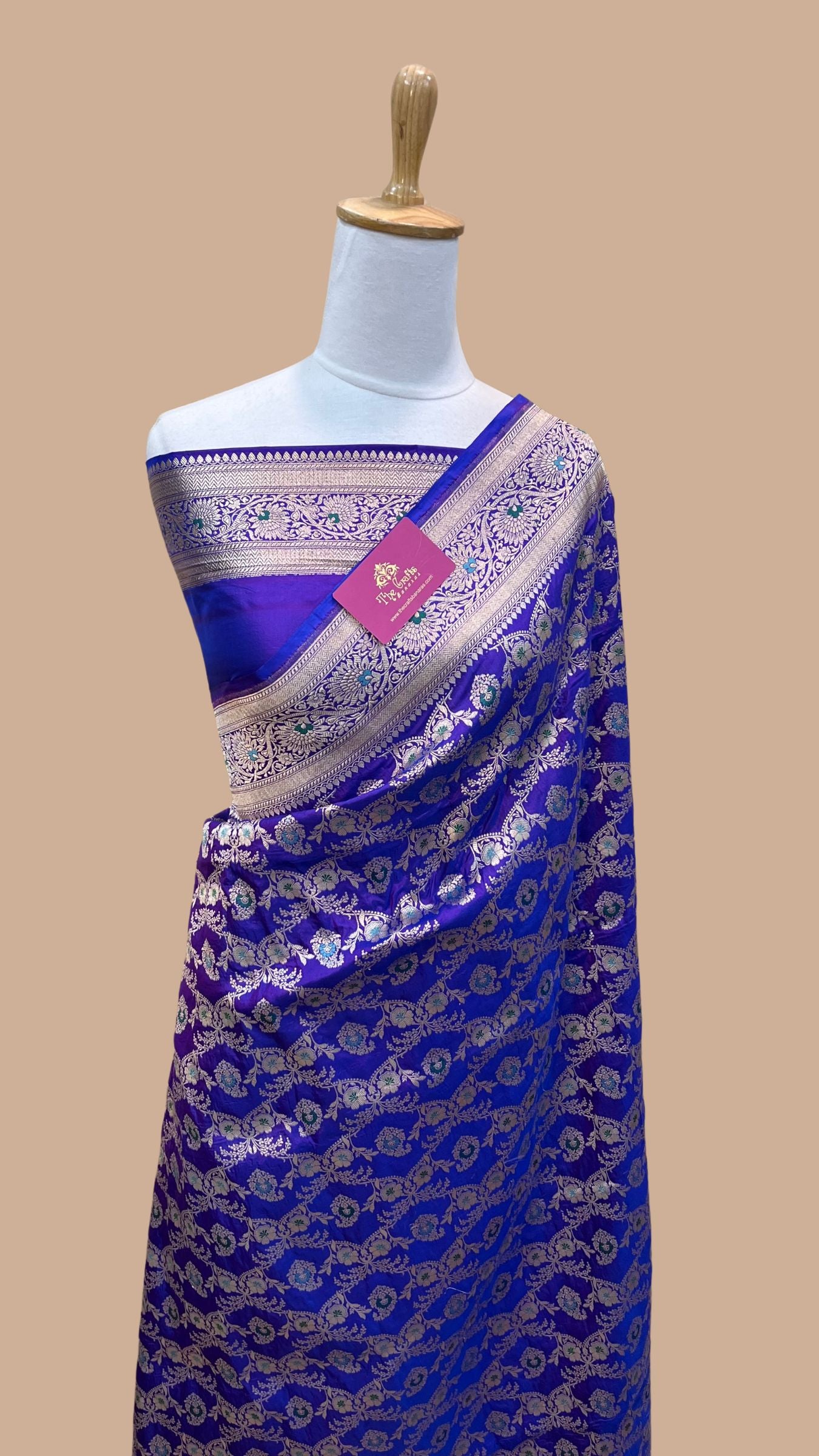 Pure Katan Silk Handloom Banarasi Saree - Jaal Work With Meenakari