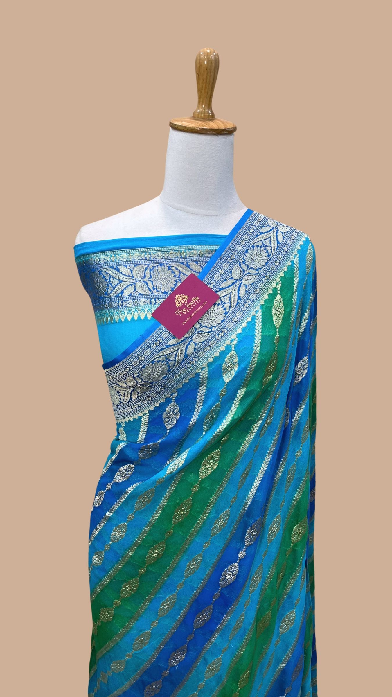 Khaddi Georgette Handloom Banarasi Saree - Water Zari