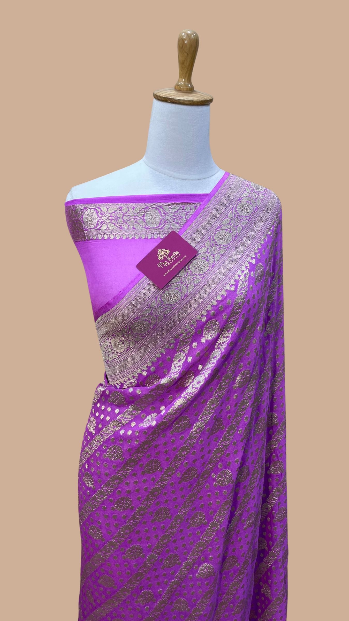 Khaddi Georgette Handloom Banarasi Saree - Water Zari