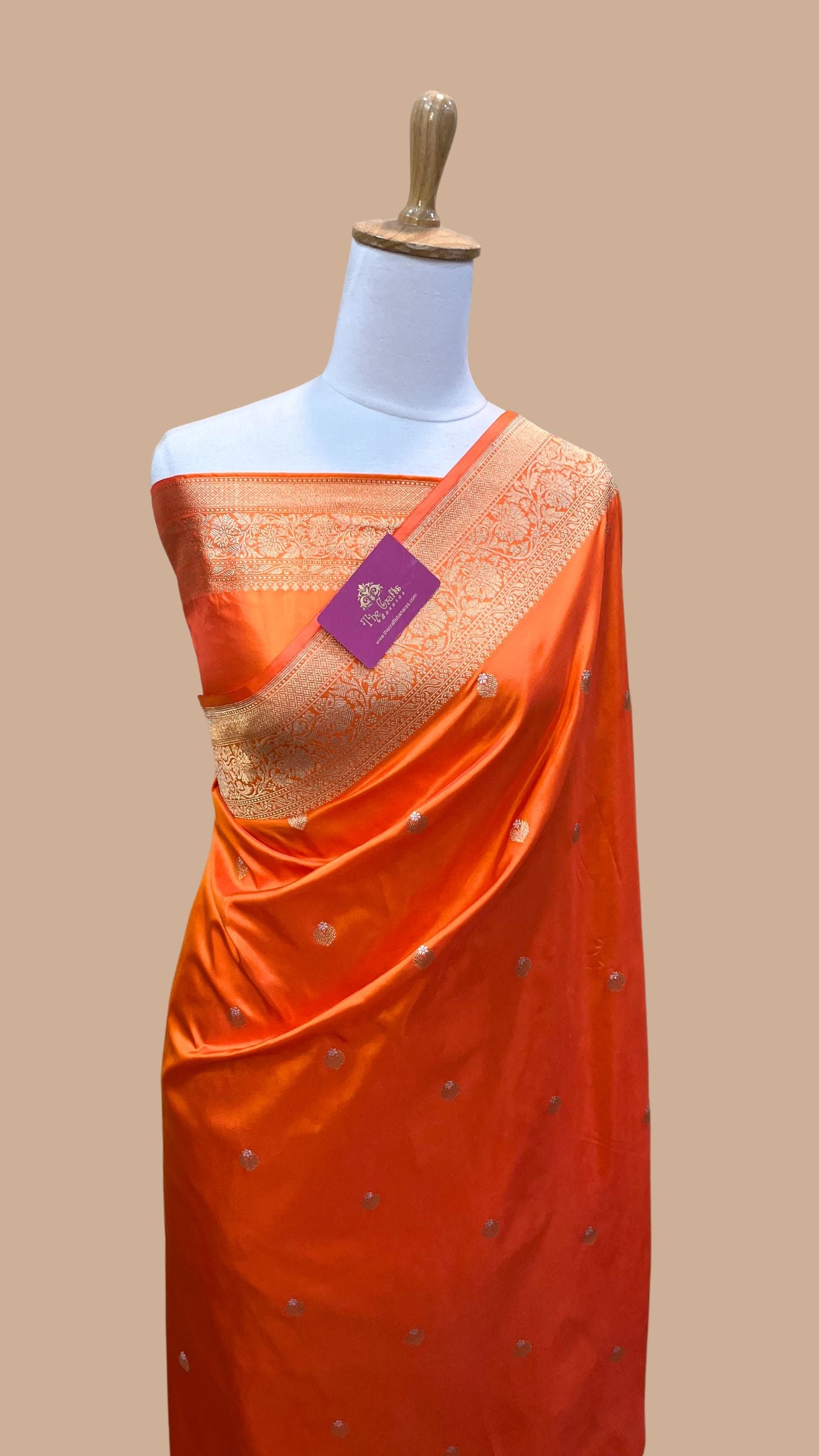 Pure Katan Silk Handloom Banarasi Saree - With Sona Roopa kadhua Motifs