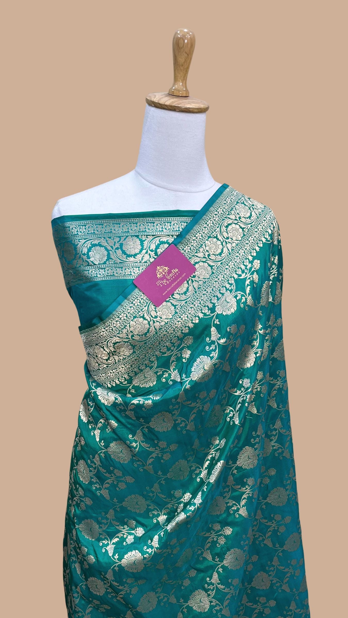 Pure Katan Silk Handloom Banarasi Saree - Jaal work
