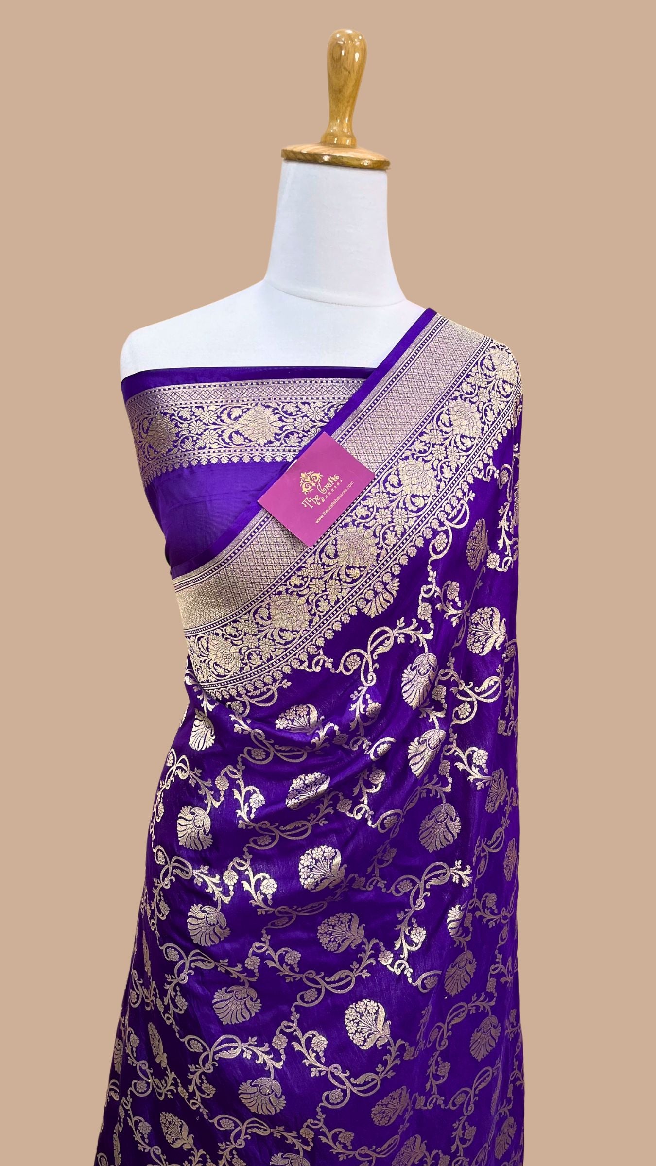 Pure Katan Silk Handloom Banarasi Saree - Jaal work