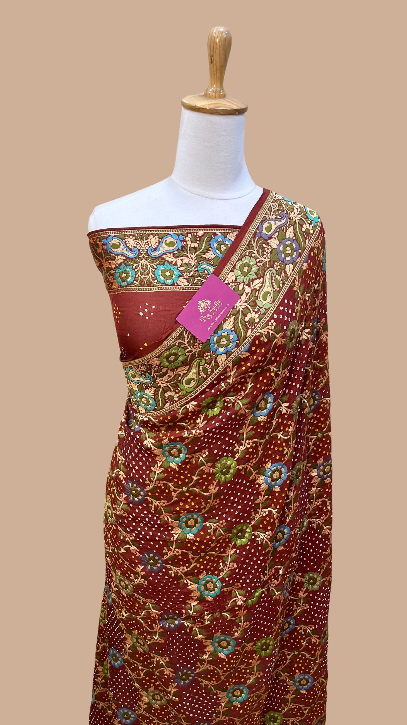 Pure Georgette Banarasi Handloom Bandhej Saree-With Meenakari Work