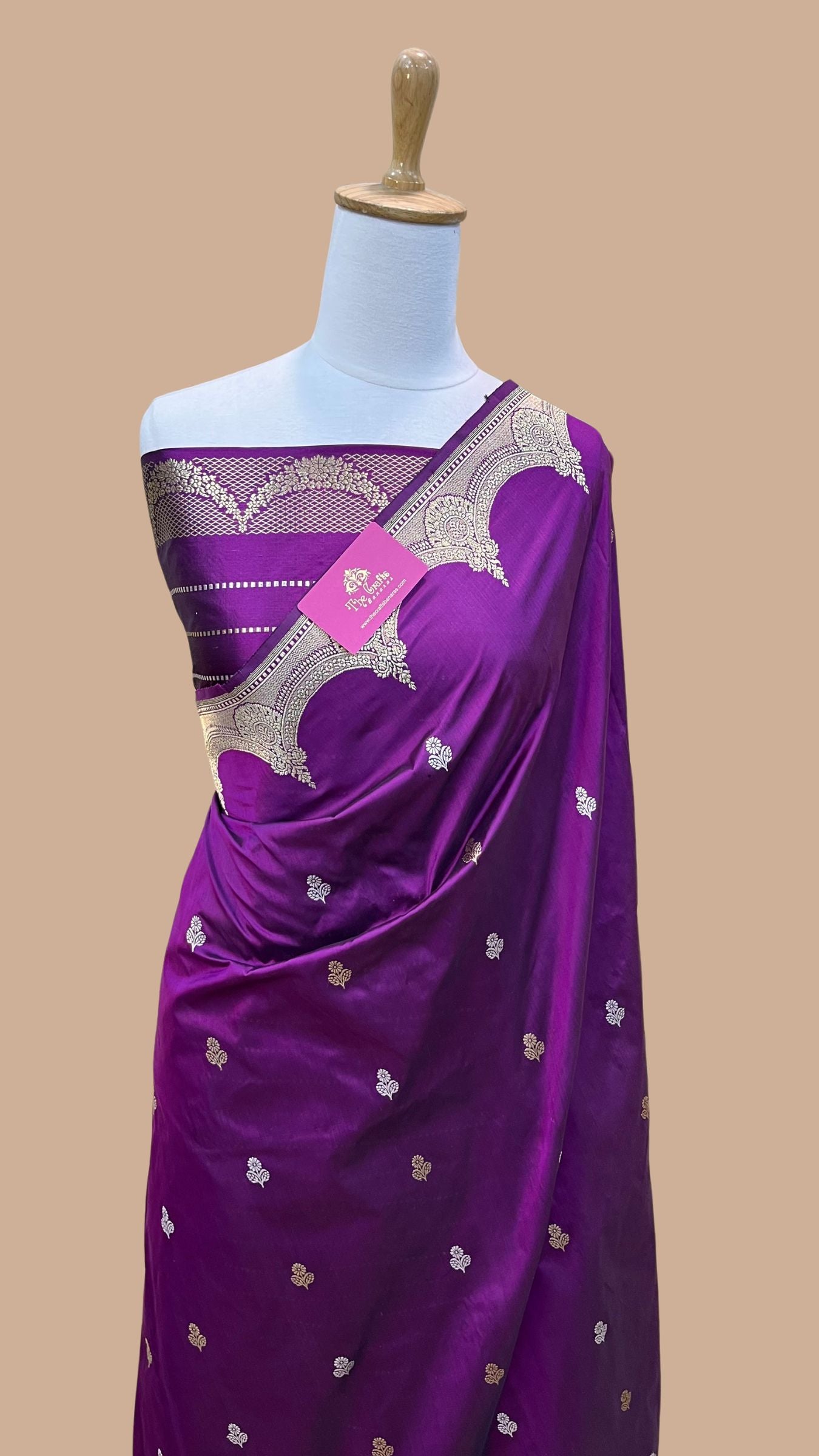 Pure Katan Silk Handloom Banarasi Saree - With Kadhua Sona Rupa Buti