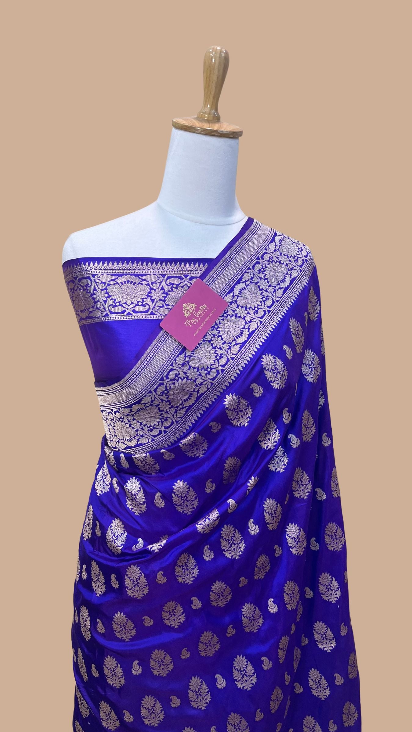 Pure Katan Silk Handloom Banarasi Saree - Jaal work