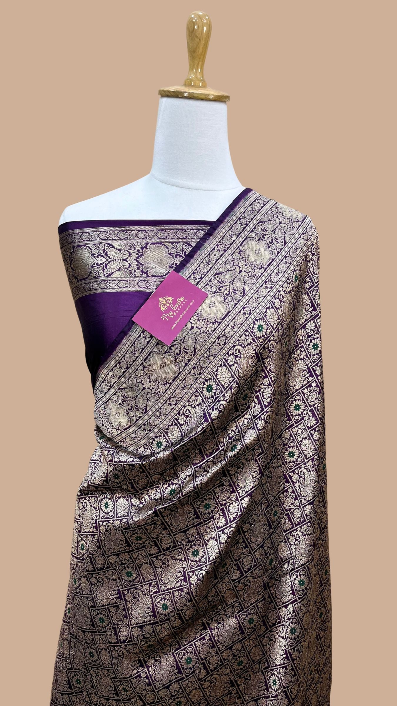 Pure Katan Silk Handloom Banarasi Saree - Tanchui Brocade Meena