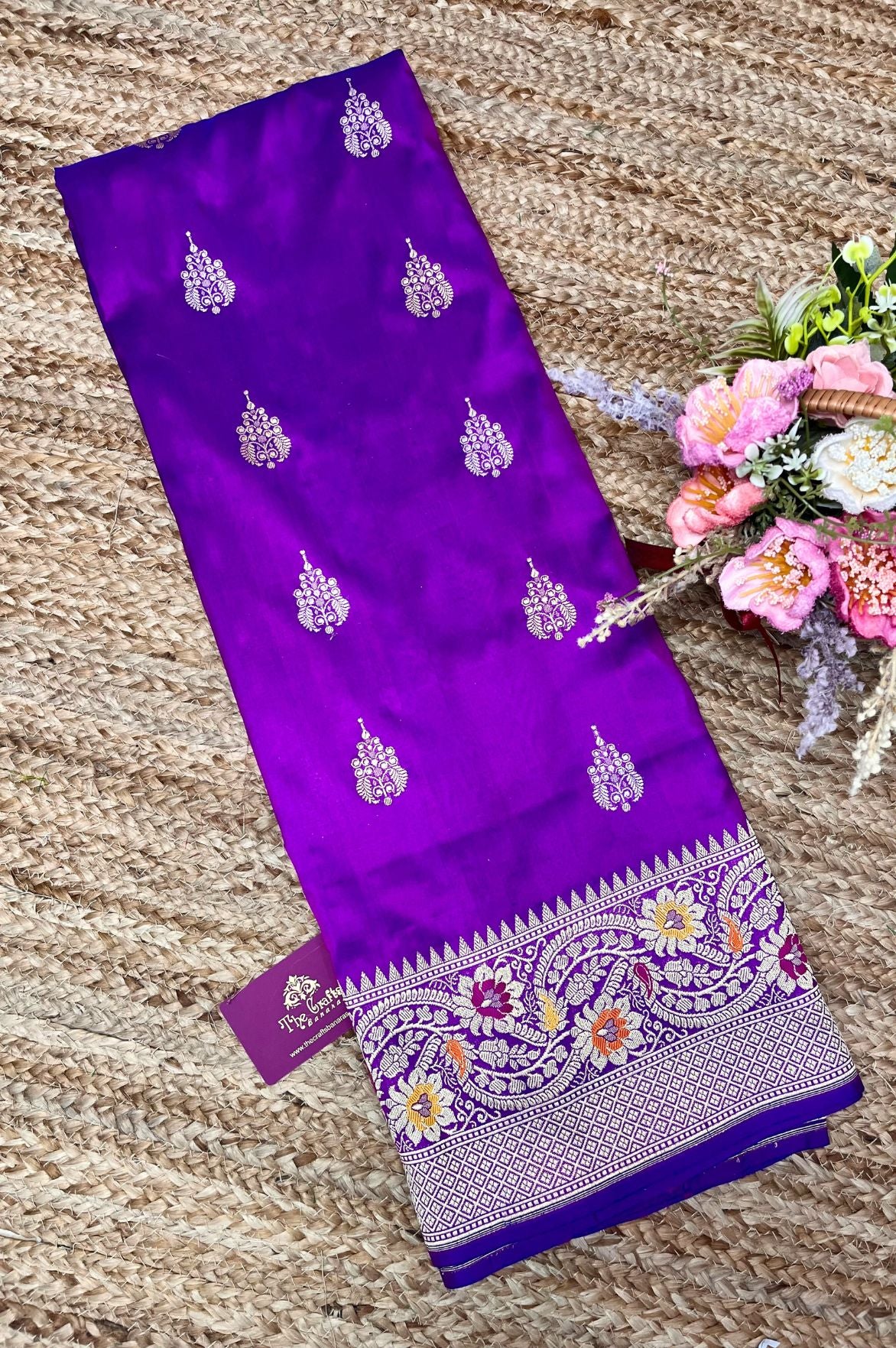Pure Katan Silk Handloom Banarasi Saree - with sona rupa kadhua motifs