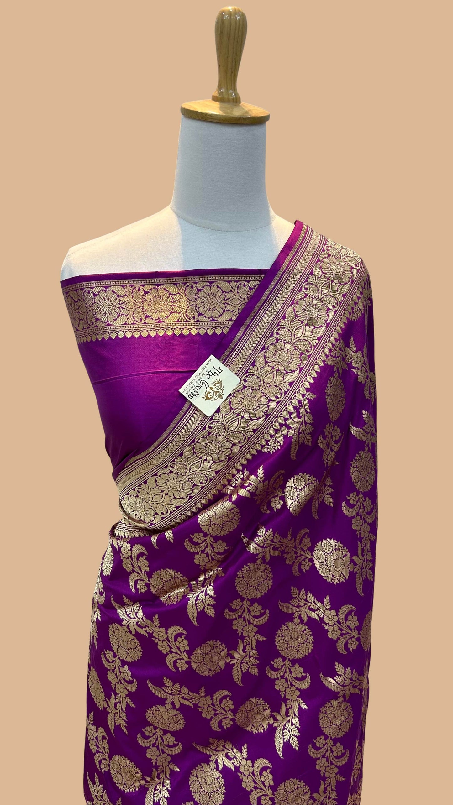 Pure Katan Silk Handloom Banarasi Saree - Jaal work