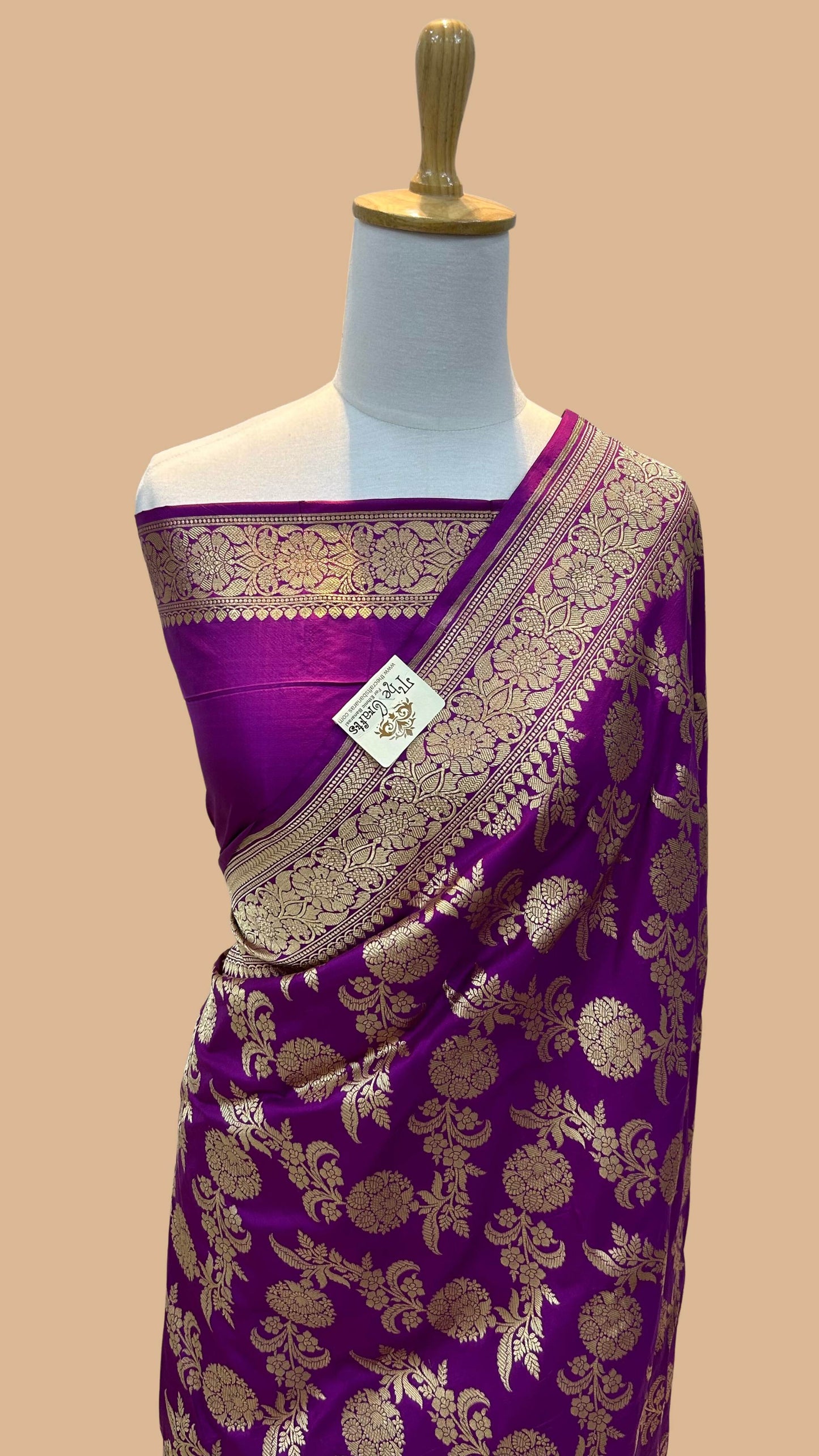 Pure Katan Silk Handloom Banarasi Saree - Jaal work