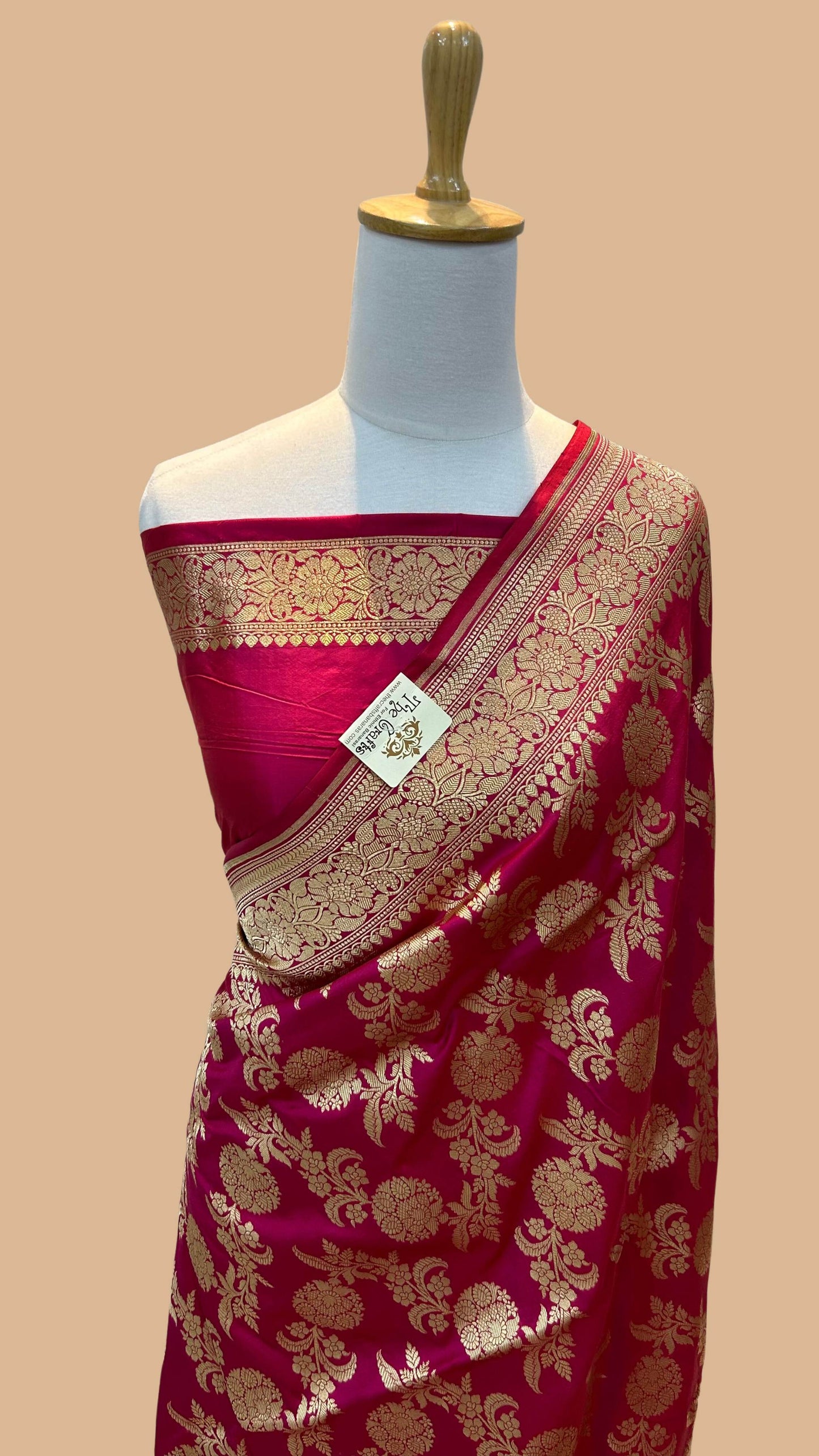 Pure Katan Silk Handloom Banarasi Saree - jaal work