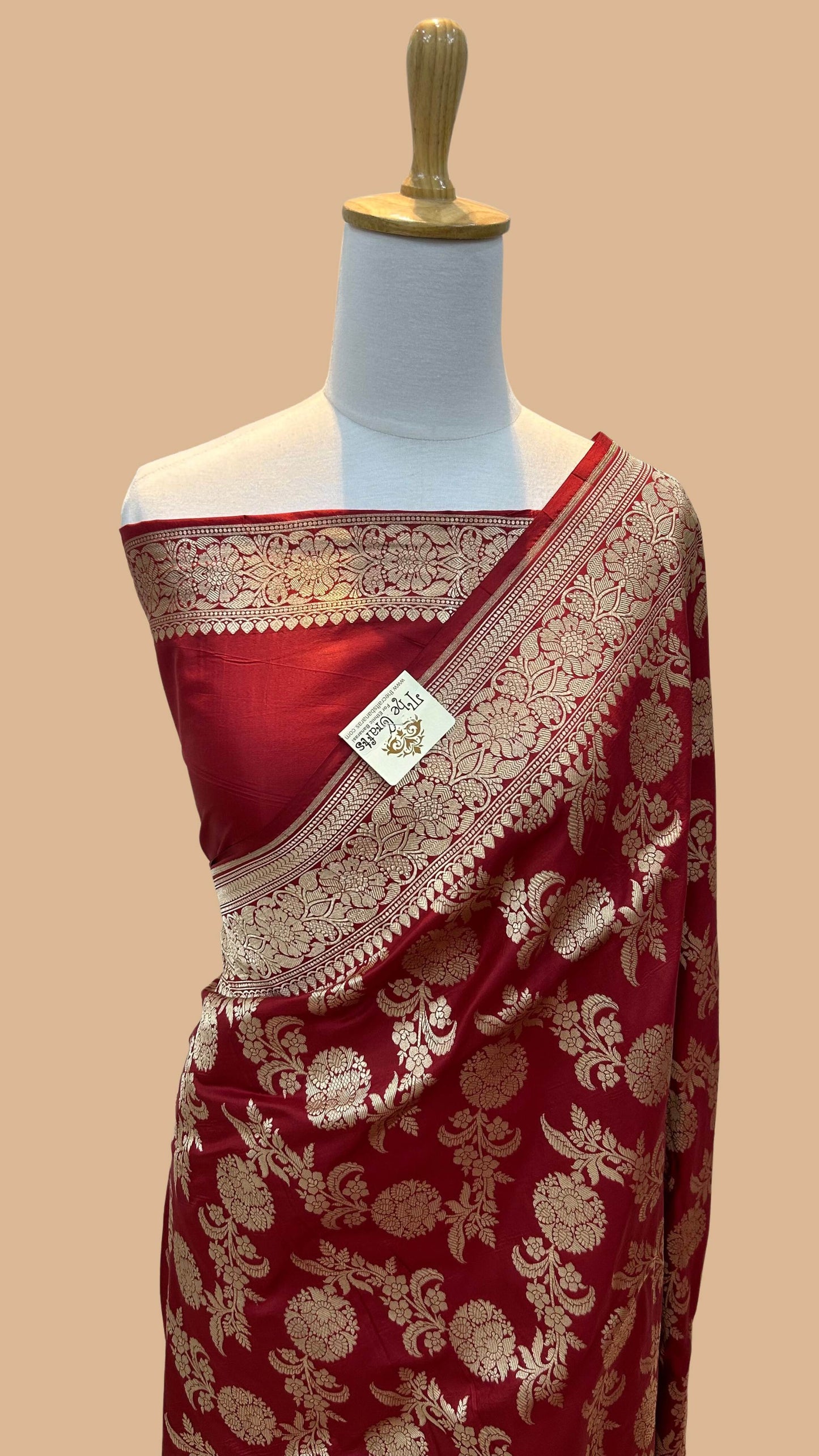 Pure Katan Silk Handloom Banarasi Saree - Jaal work
