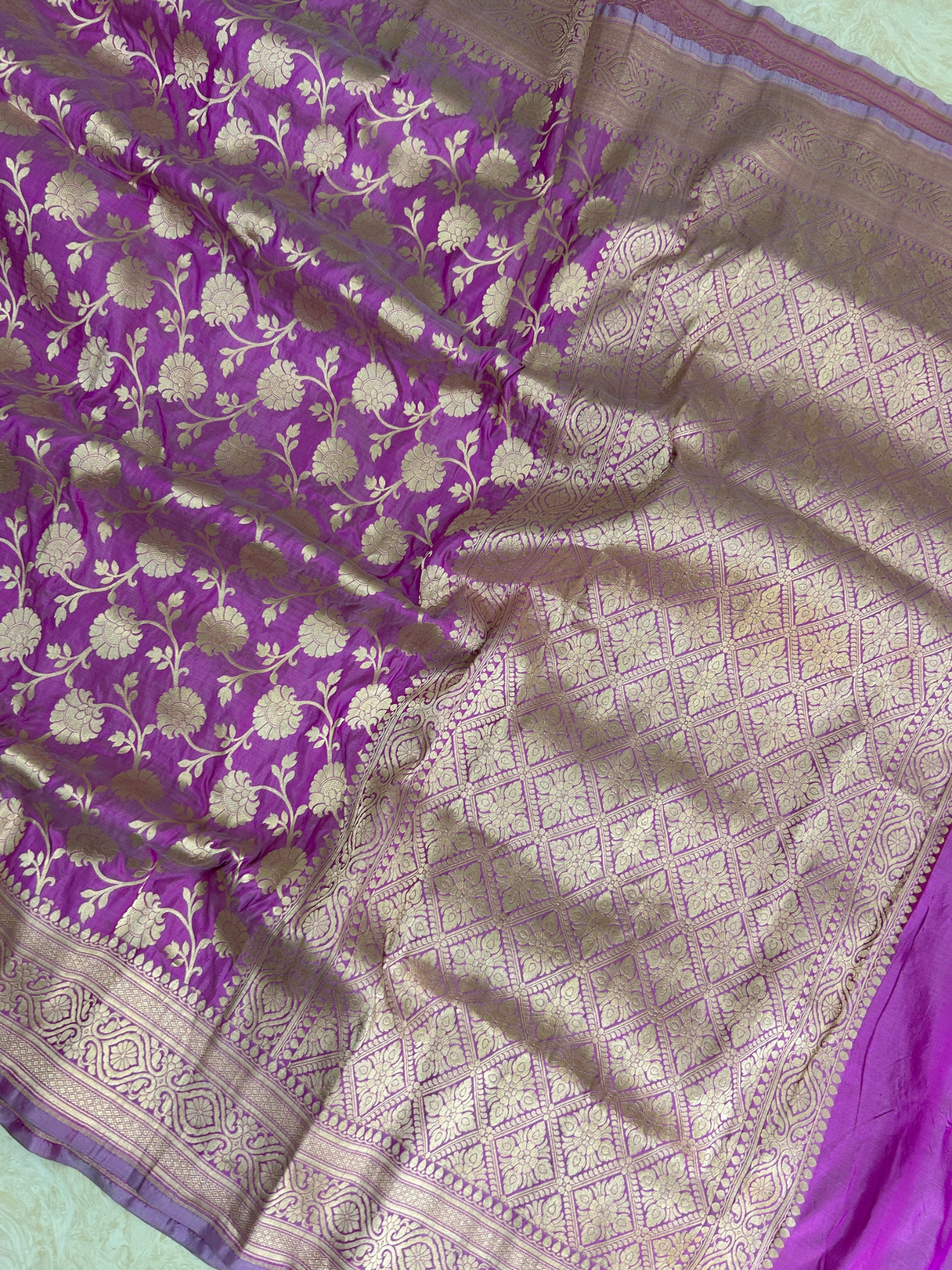 Pure Katan Silk Handloom Banarasi Saree - Jaal work