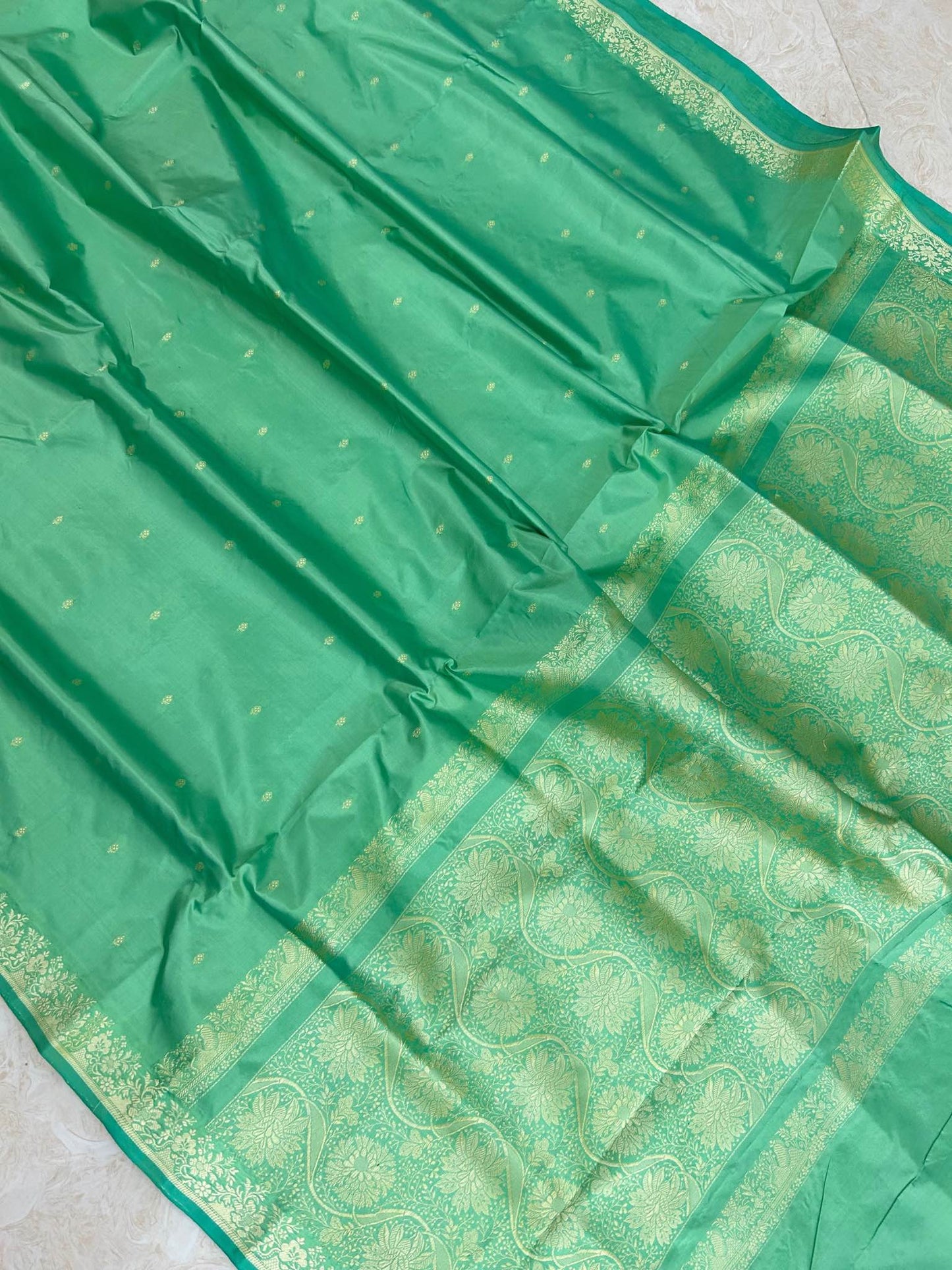 Pure Katan Silk Handloom Banarasi Saree - Chunri Buti