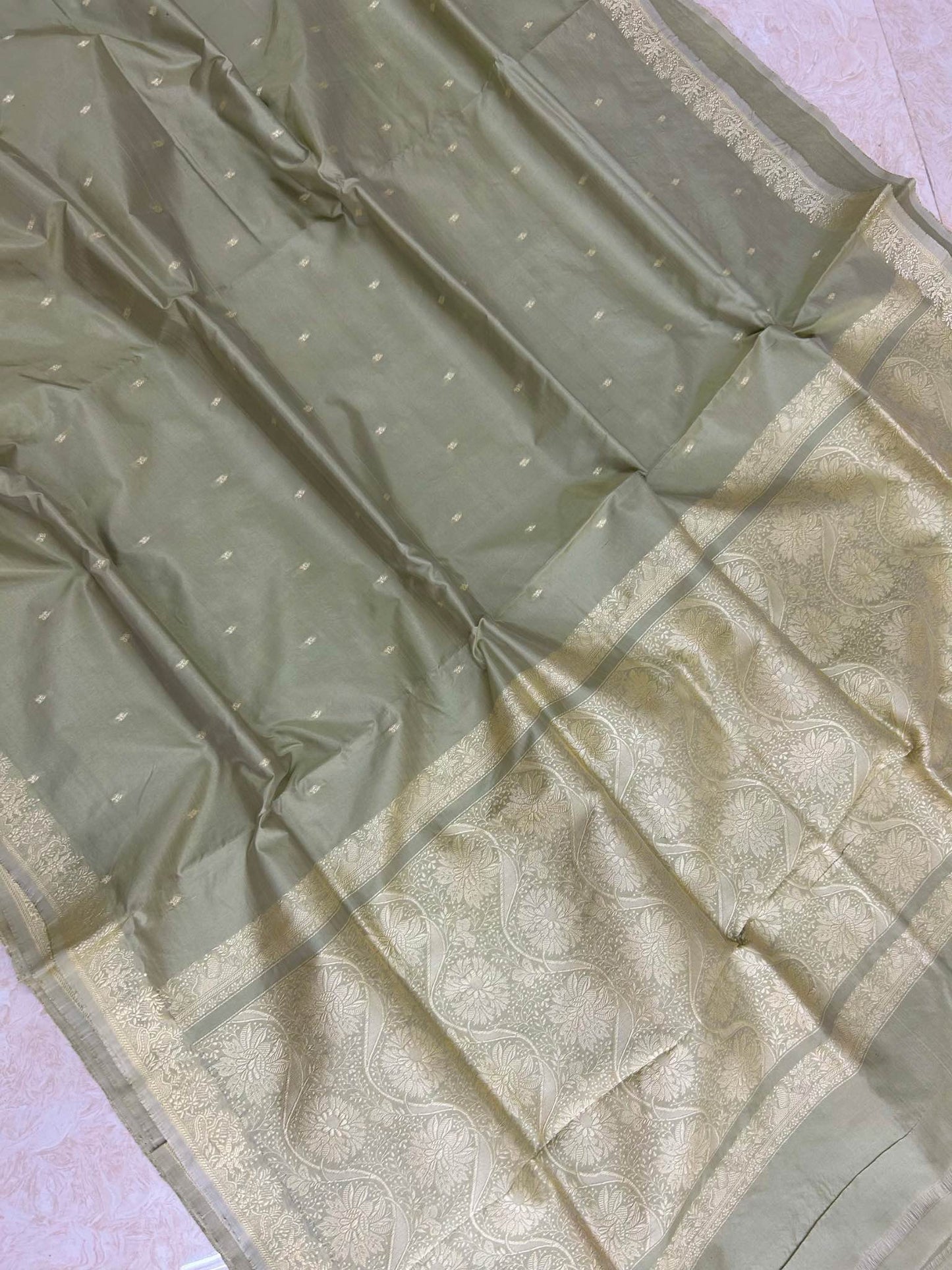 Pure Katan Silk Handloom Banarasi Saree - Chunri Buti