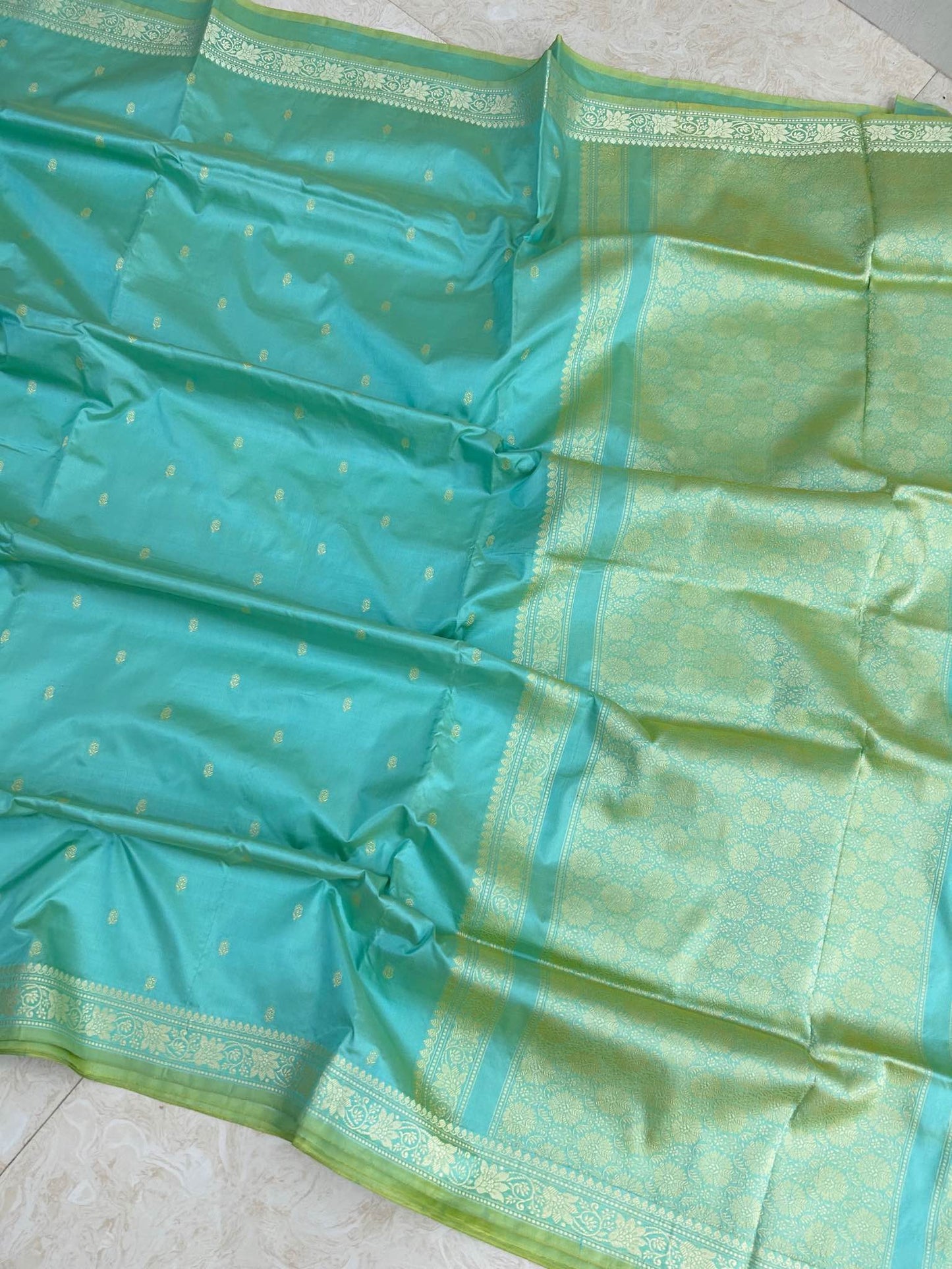 Pure Katan Silk Handloom Banarasi Saree - Chunri Buti