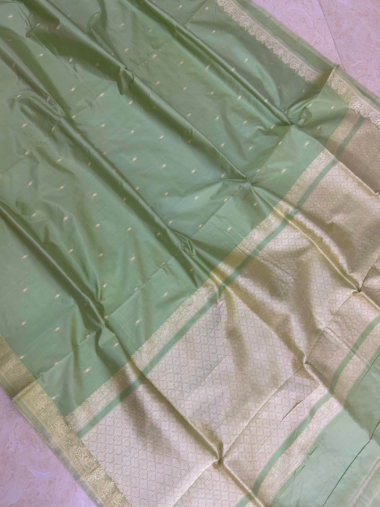 Pure Katan Silk Handloom Banarasi Saree - Chunri Buti
