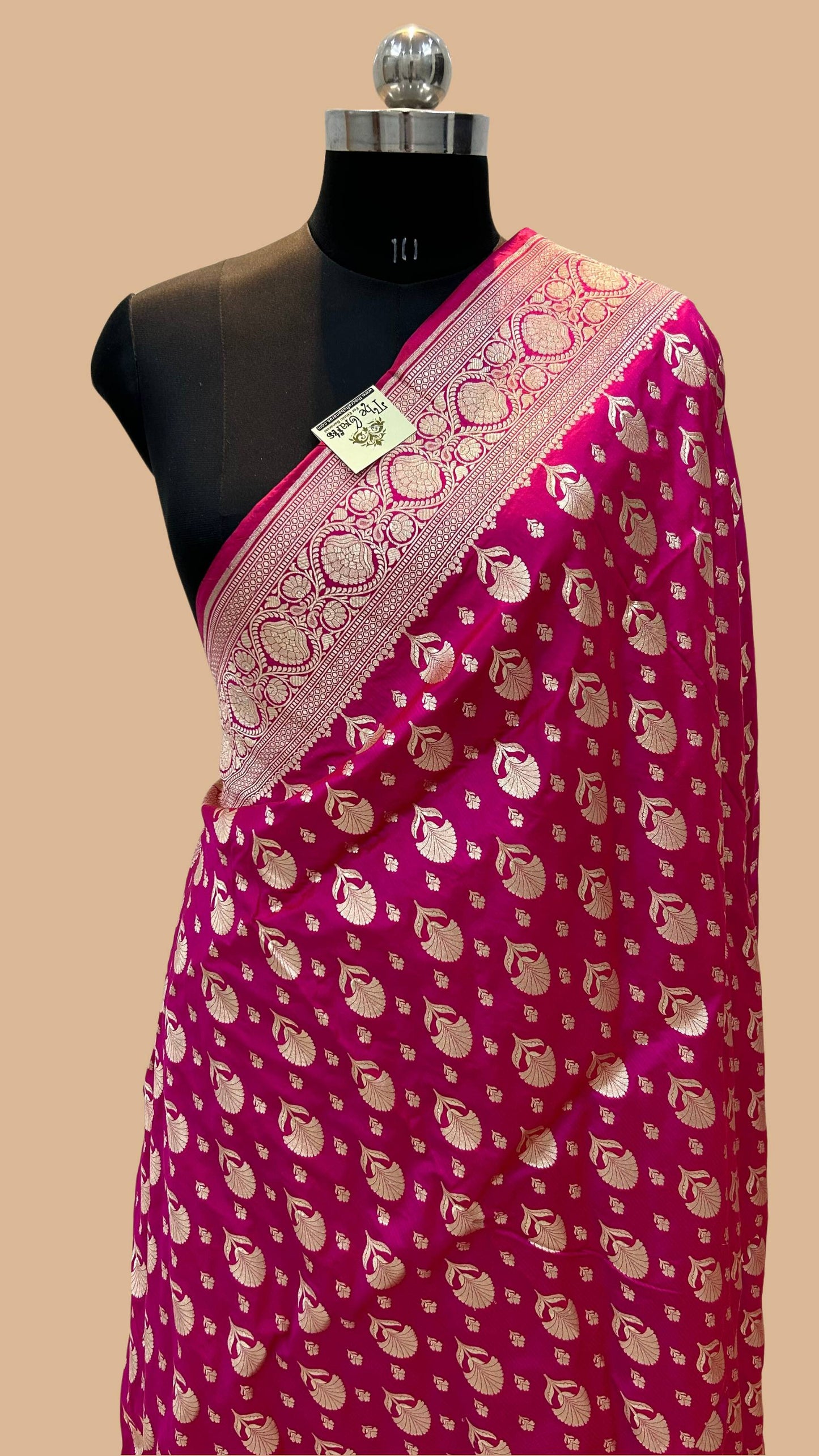 Pure Katan Silk Handloom Banarasi Saree - Jaal work