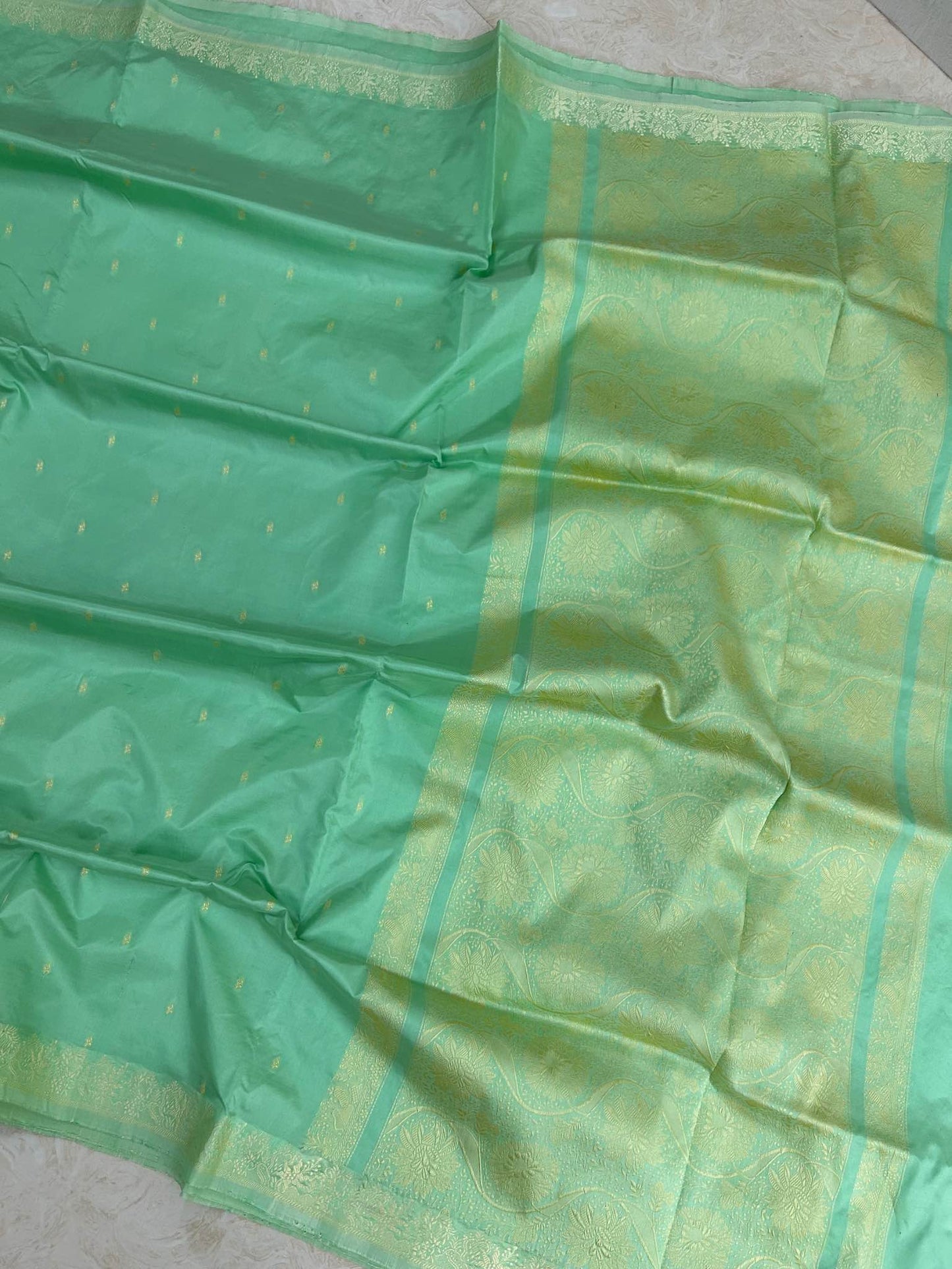 Pure Katan Silk Handloom Banarasi Saree - Chunri Buti