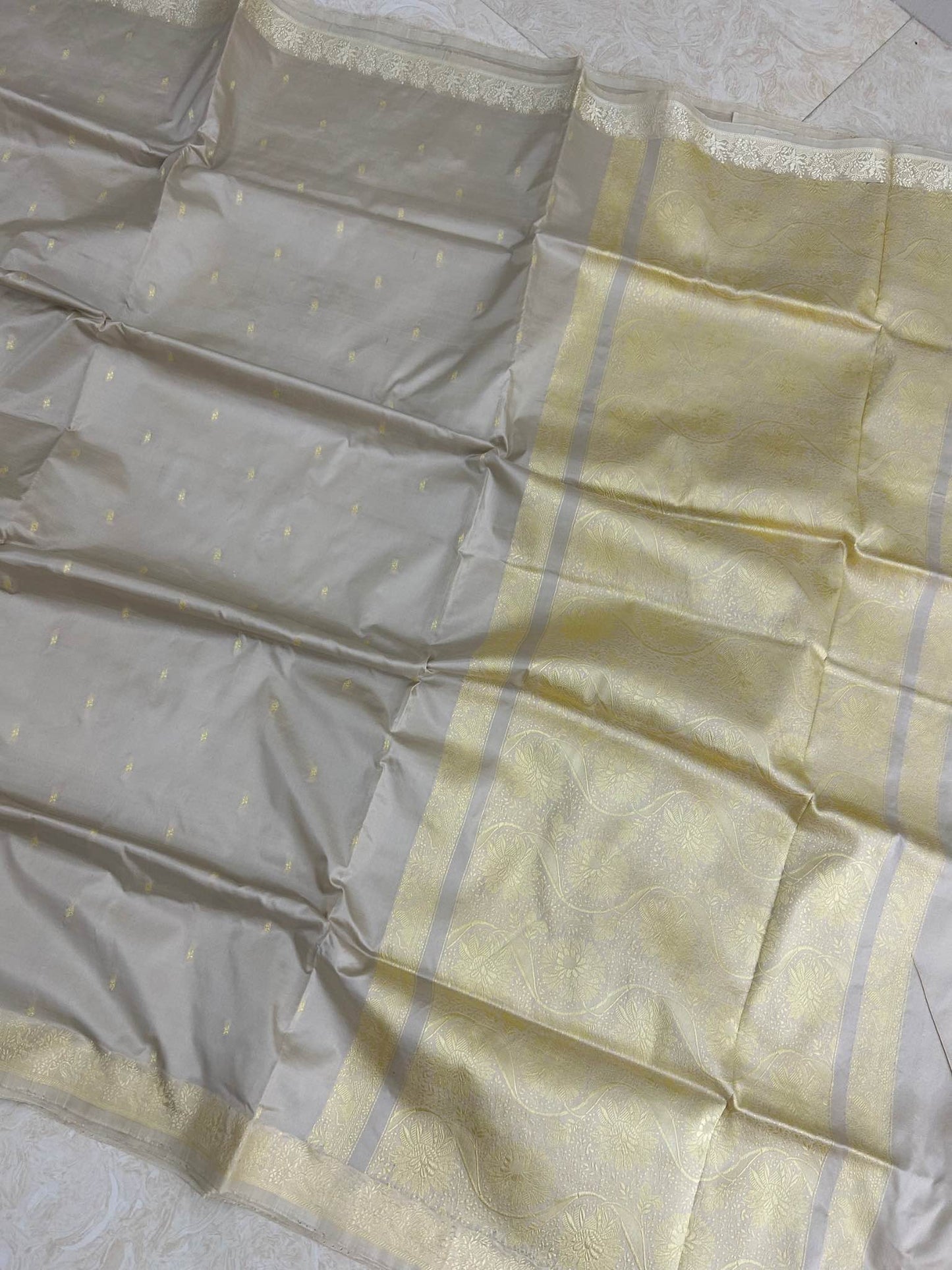 Pure Katan Silk Handloom Banarasi Saree - Chunri Buti