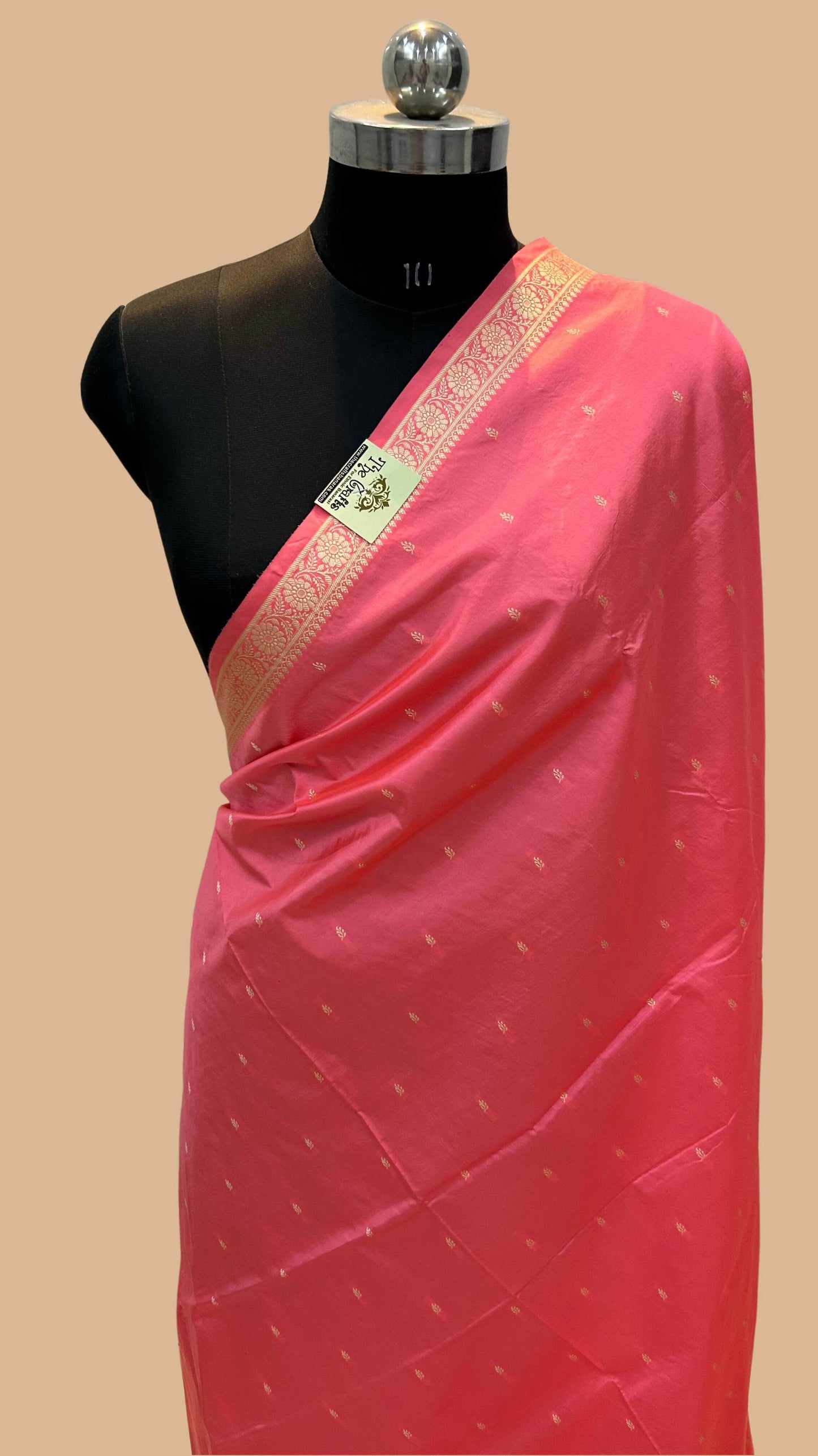 Pure Katan Silk Handloom Banarasi Saree - Chunri Buti