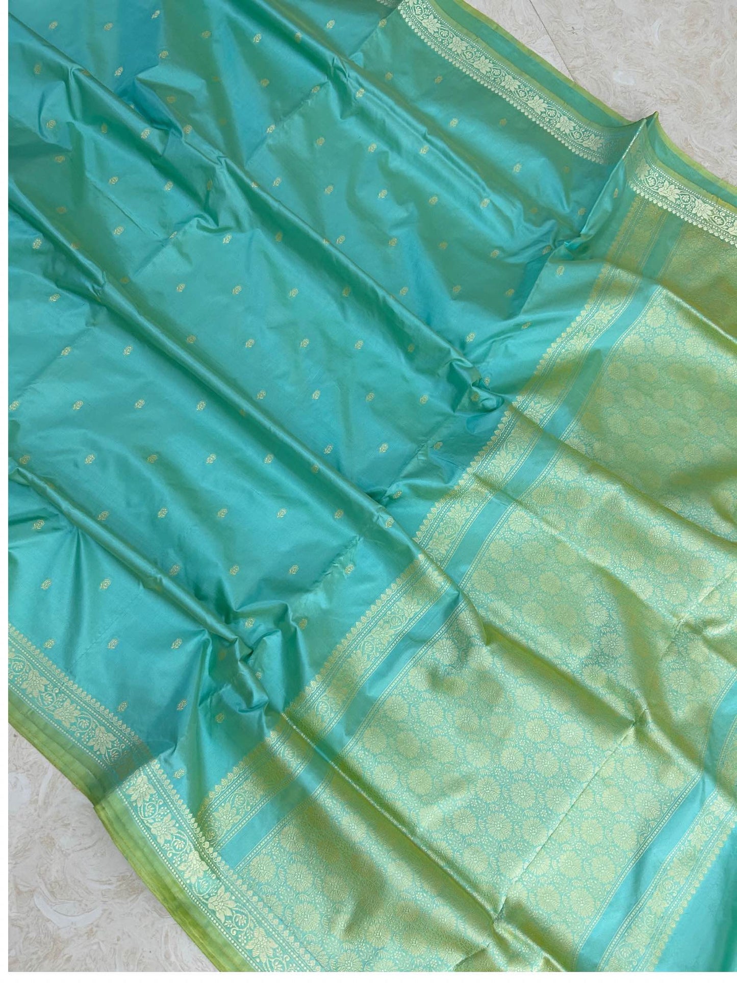 Pure Katan Silk Handloom Banarasi Saree - Chunri Buti