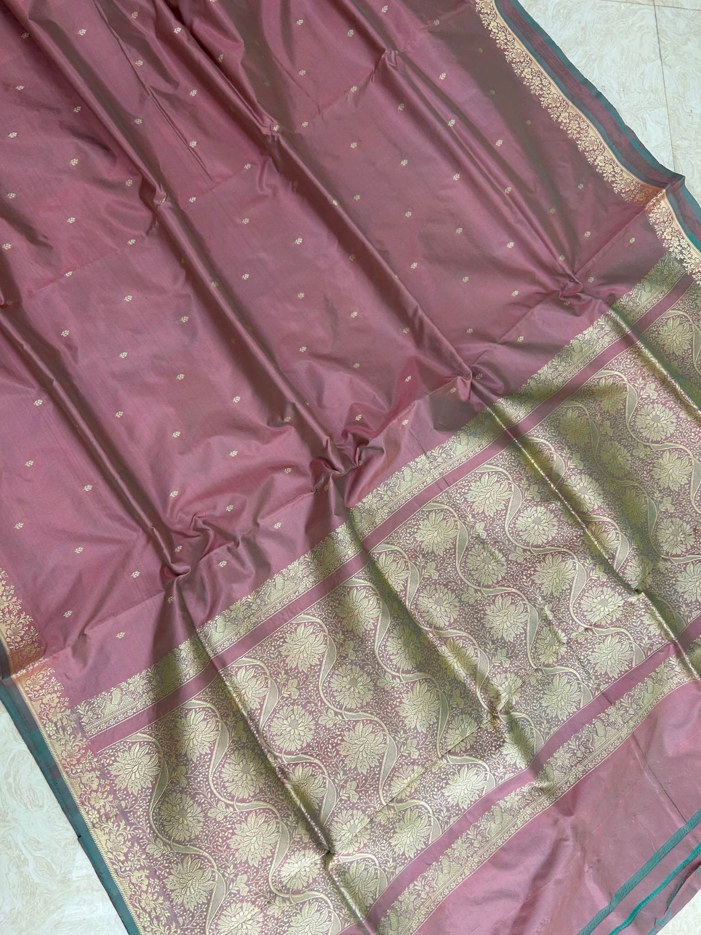 Pure Katan Silk Handloom Banarasi Saree - Chunri Buti