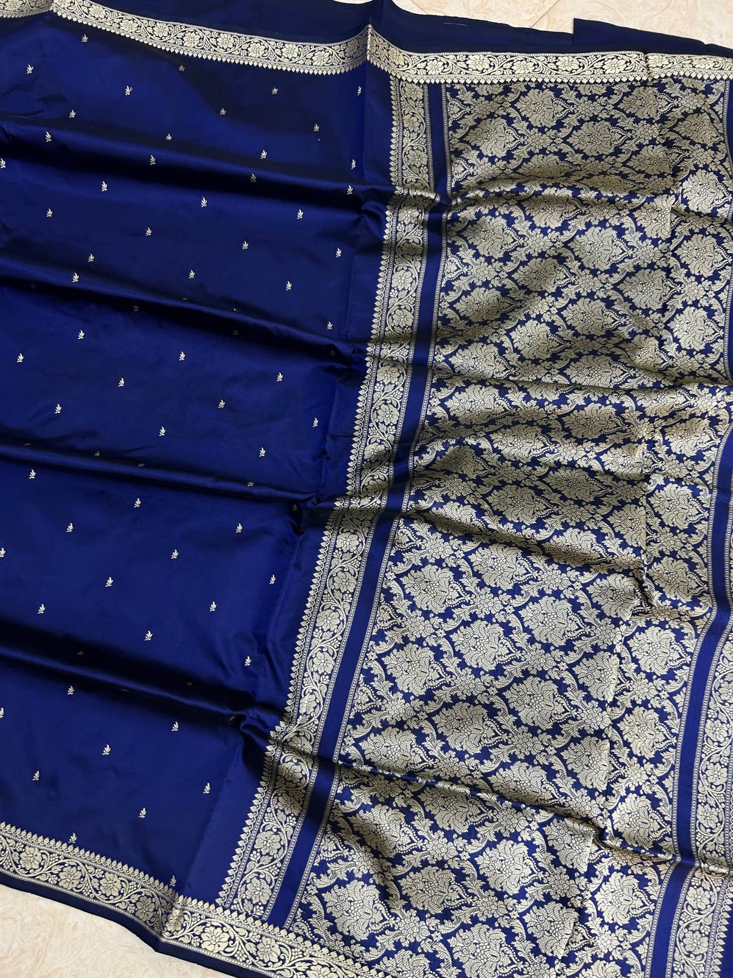 Pure Katan Silk Handloom Banarasi Saree - Chunri Buti