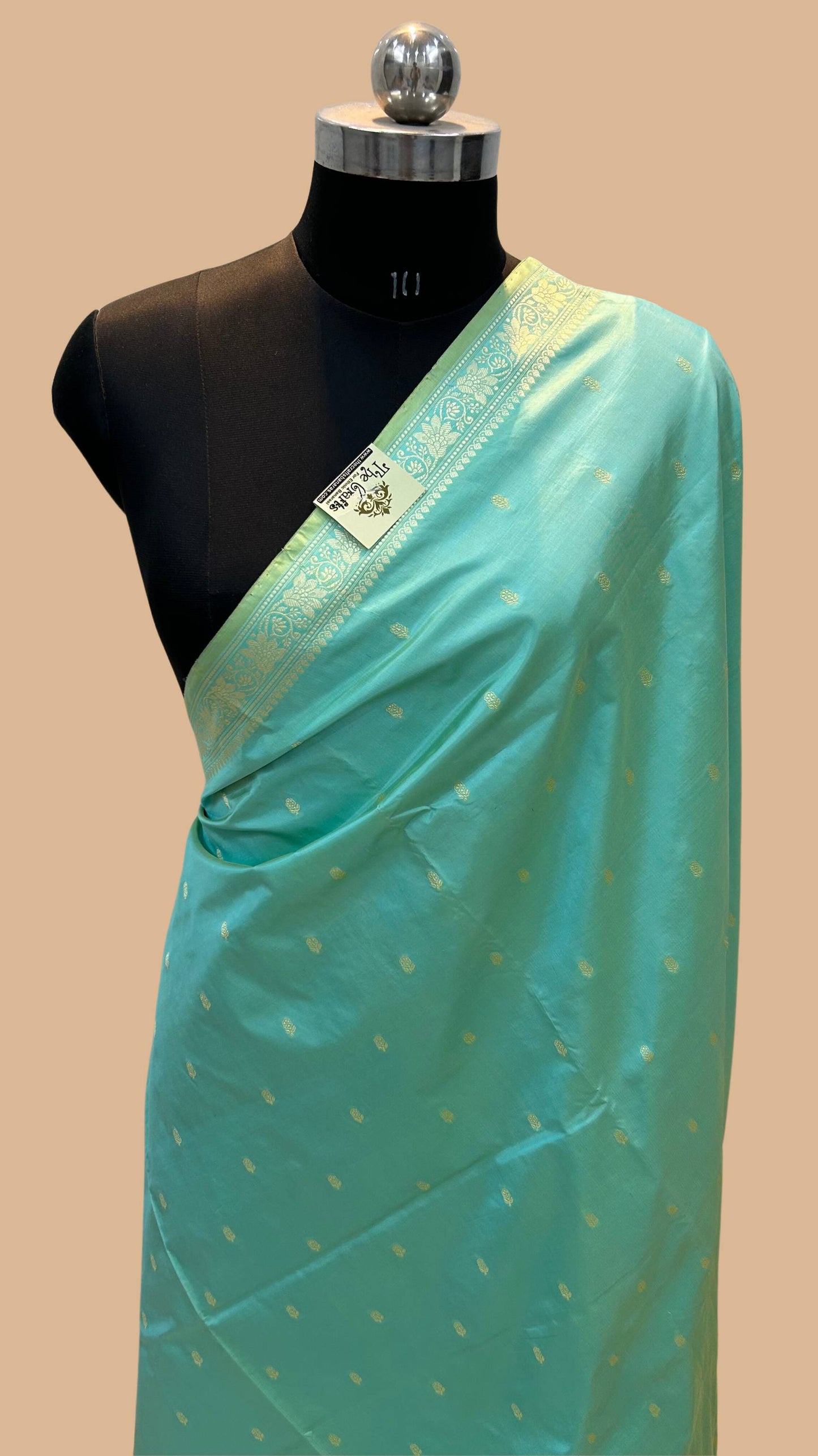 Pure Katan Silk Handloom Banarasi Saree - Chunri Buti