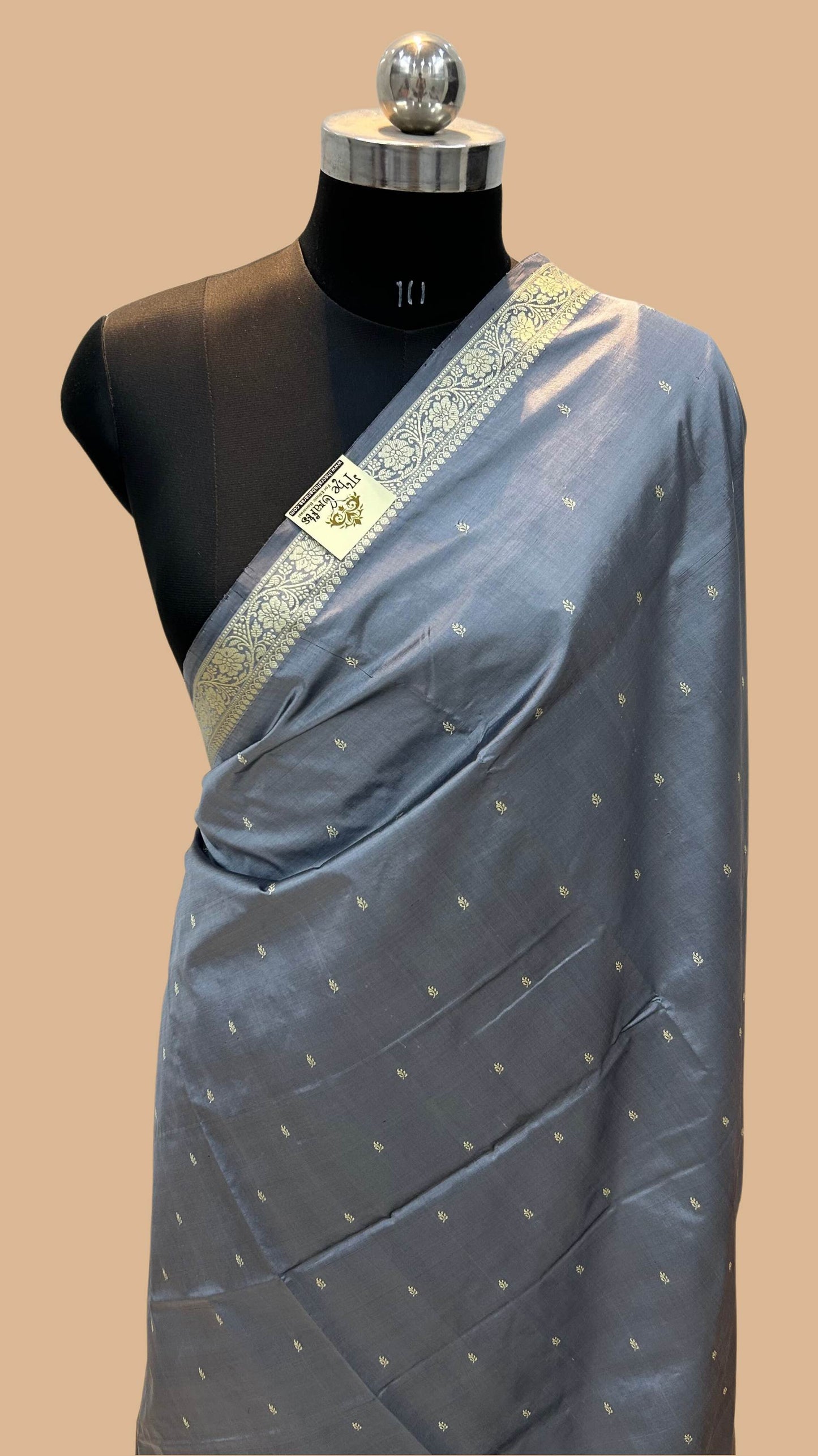 Pure Katan Silk Handloom Banarasi Saree - Chunri Buti