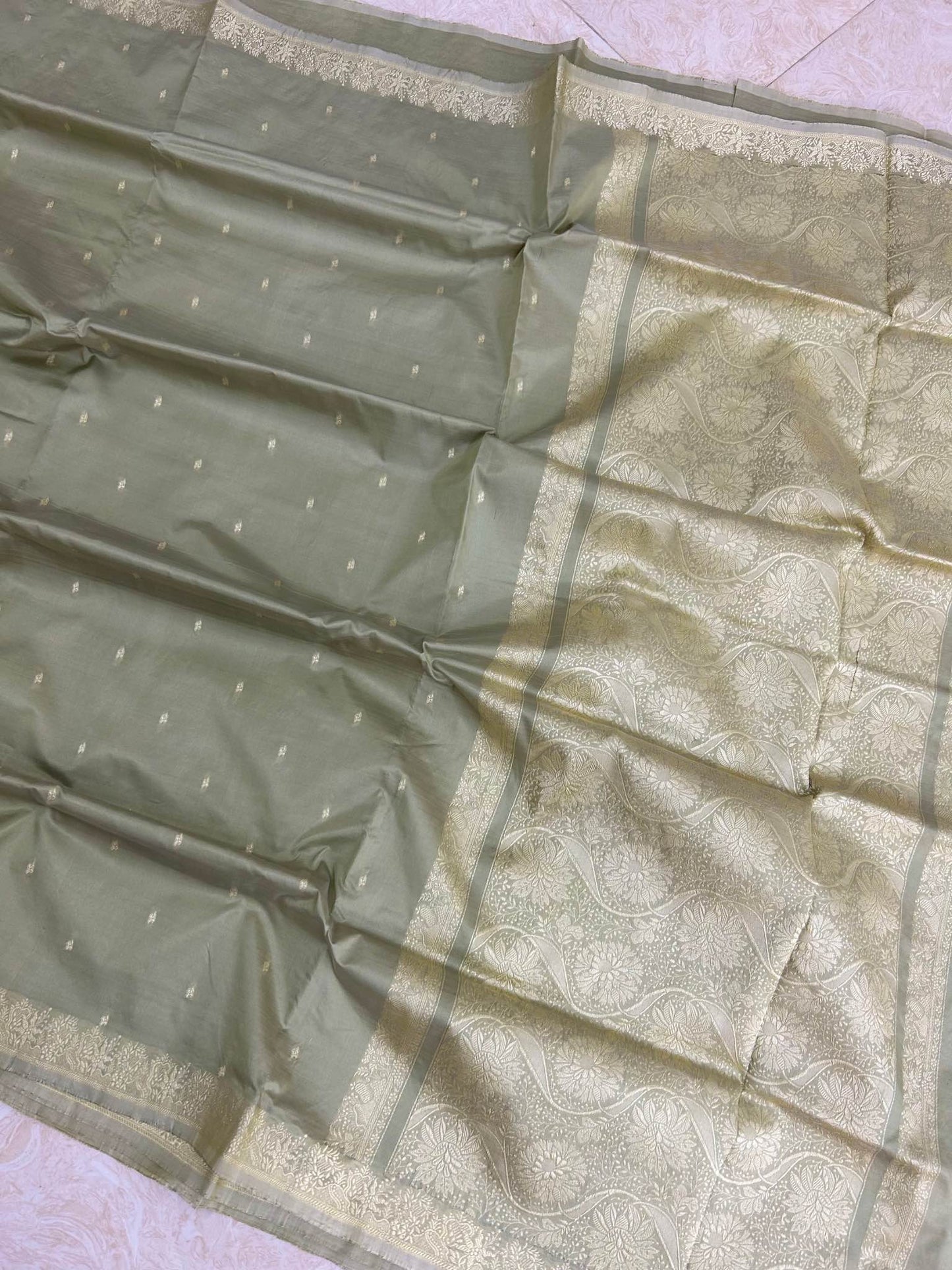 Pure Katan Silk Handloom Banarasi Saree - Chunri Buti