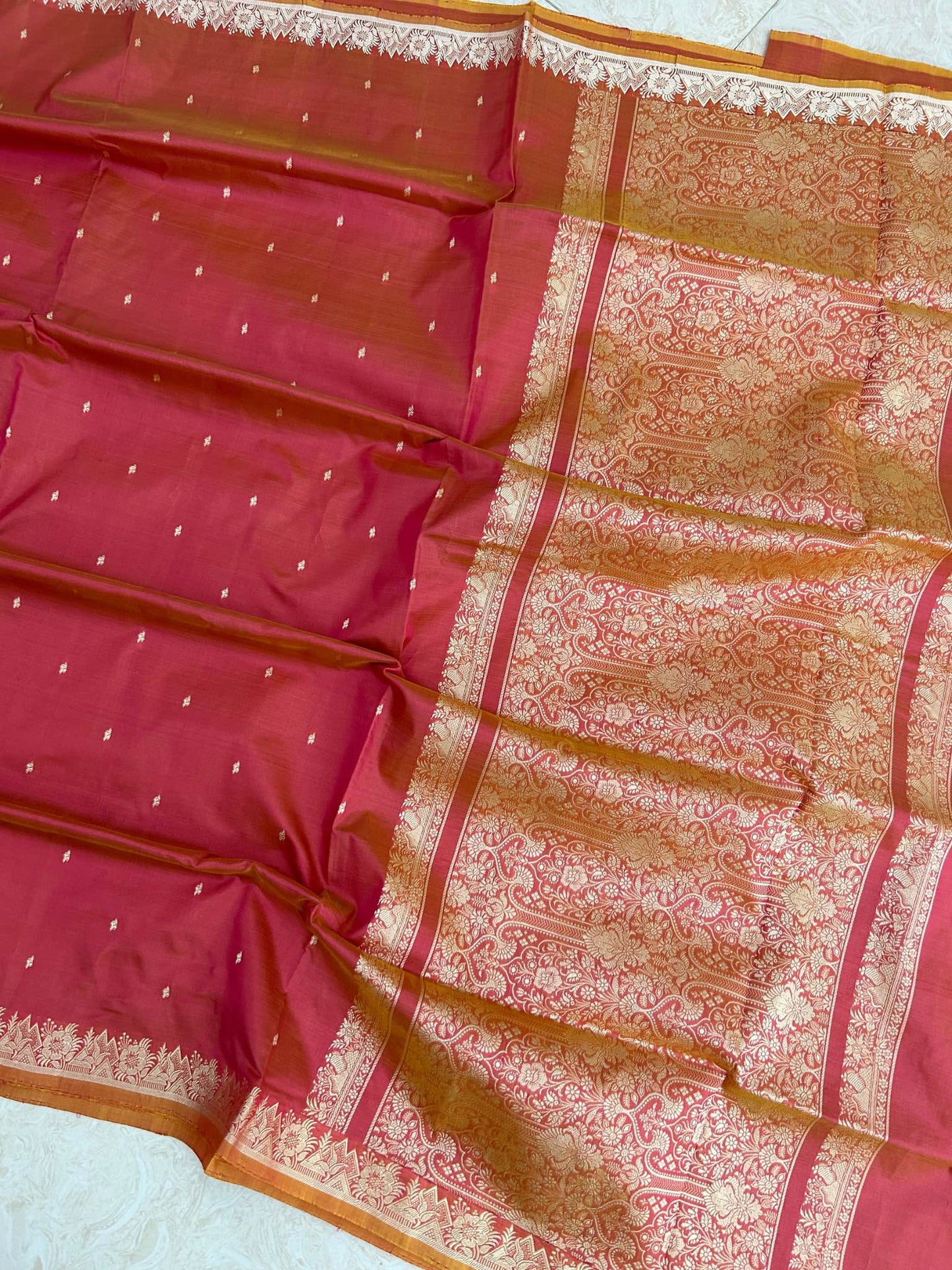 Pure Katan Silk Handloom Banarasi Saree - Chunri Buti
