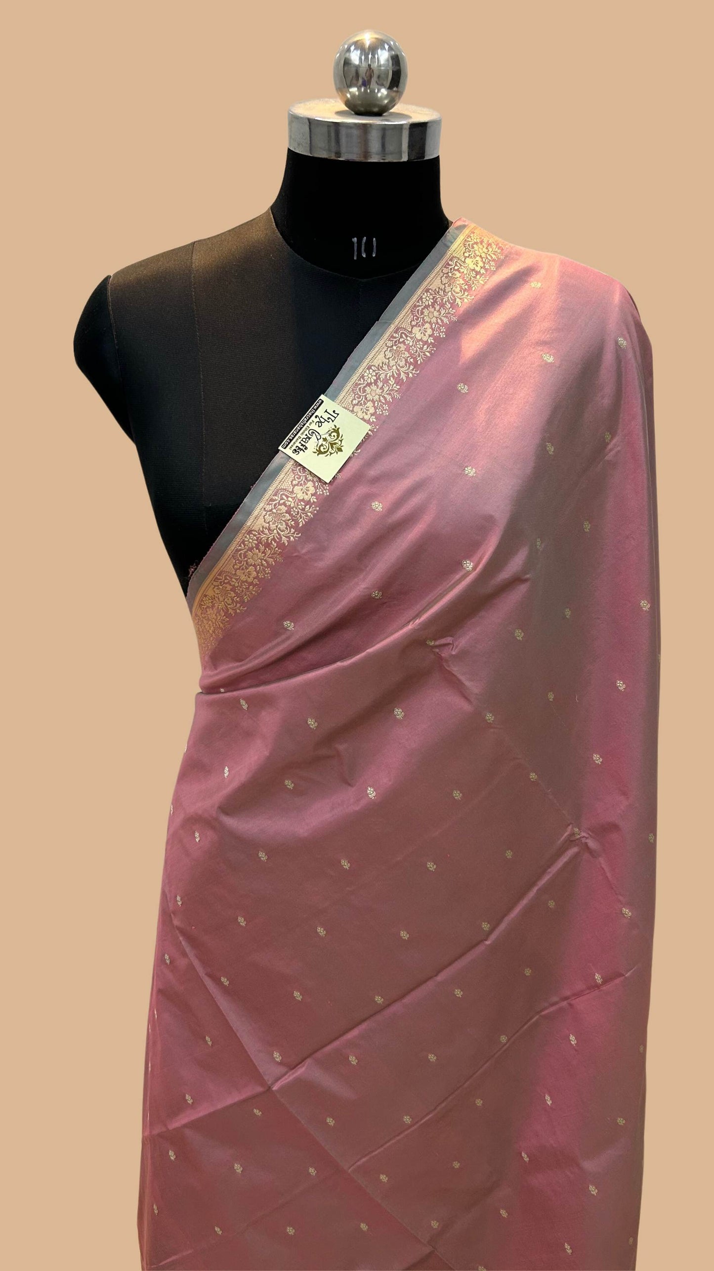 Pure Katan Silk Handloom Banarasi Saree - Chunri Buti
