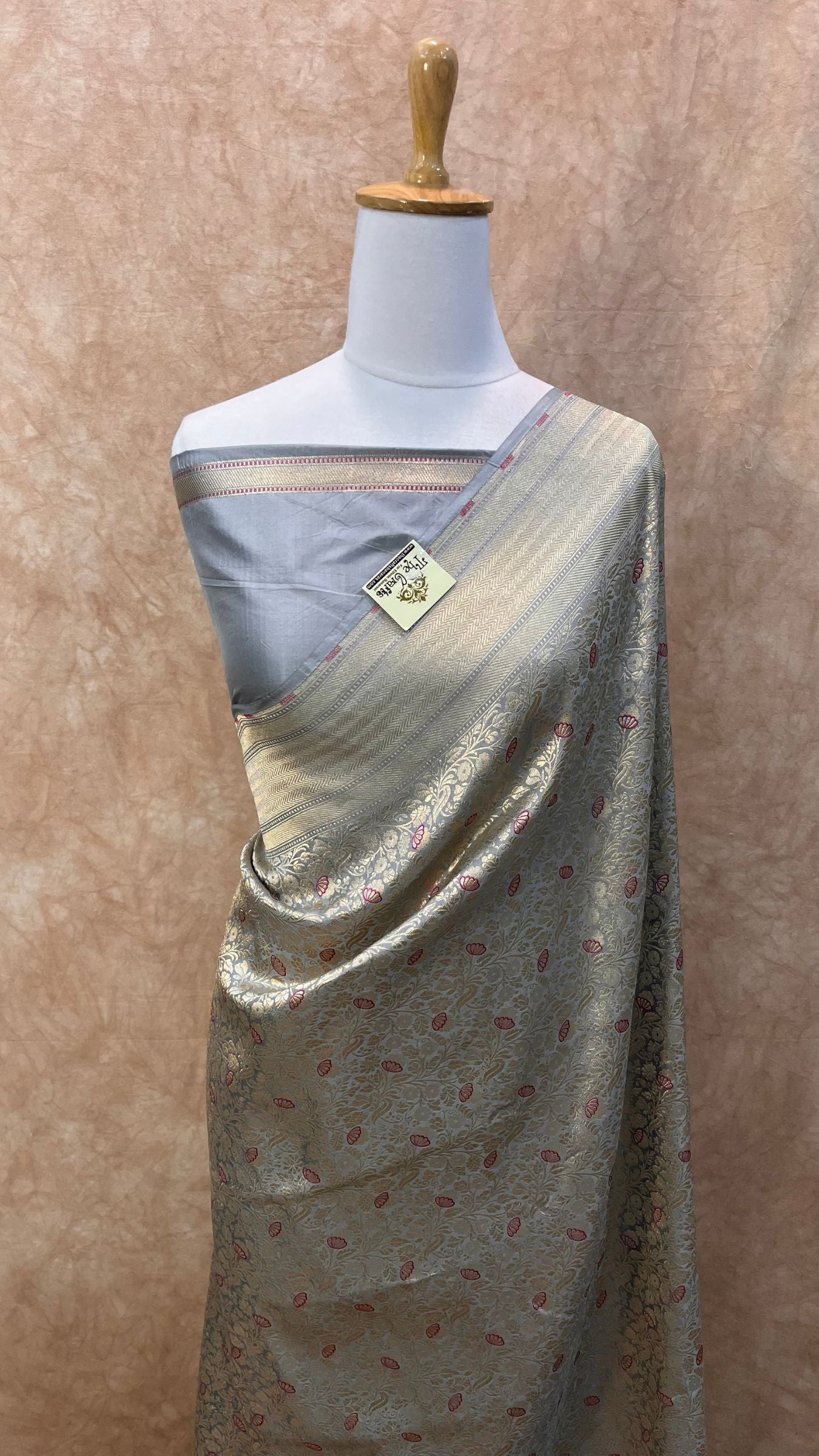 Pure Katan Silk Handloom Banarasi Saree - Tanchui Brocade Meena