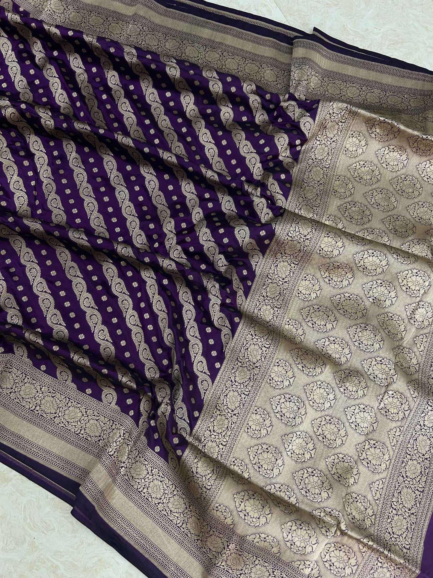 Pure Katan Silk Handloom Banarasi Saree - Jaal work