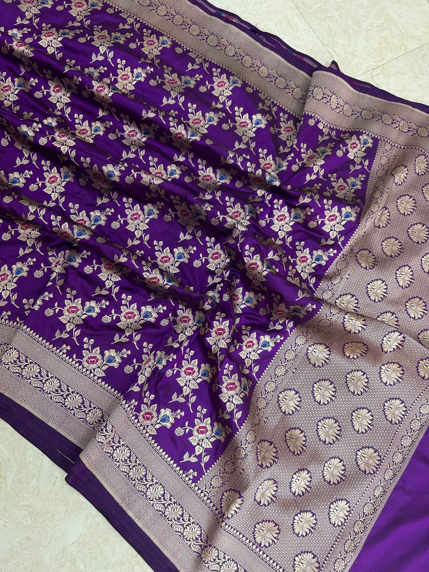 Pure Katan Silk Handloom Banarasi Saree - All over jaal work with meenakari