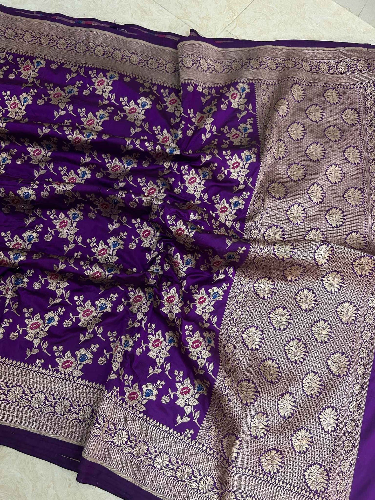 Pure Katan Silk Handloom Banarasi Saree - All over jaal work with meenakari