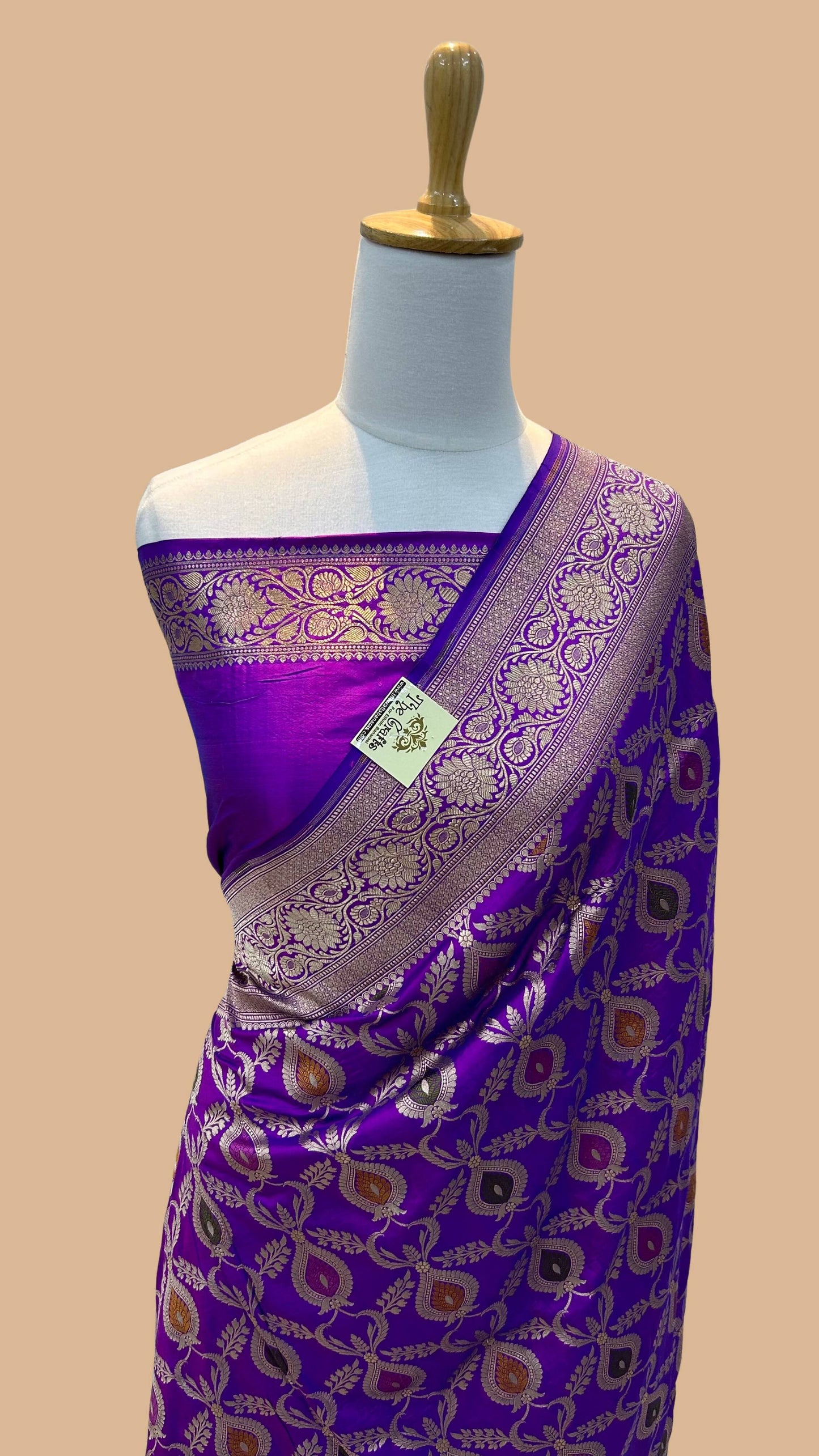 Pure Katan Silk Handloom Banarasi Saree - All over jaal work with meenakari