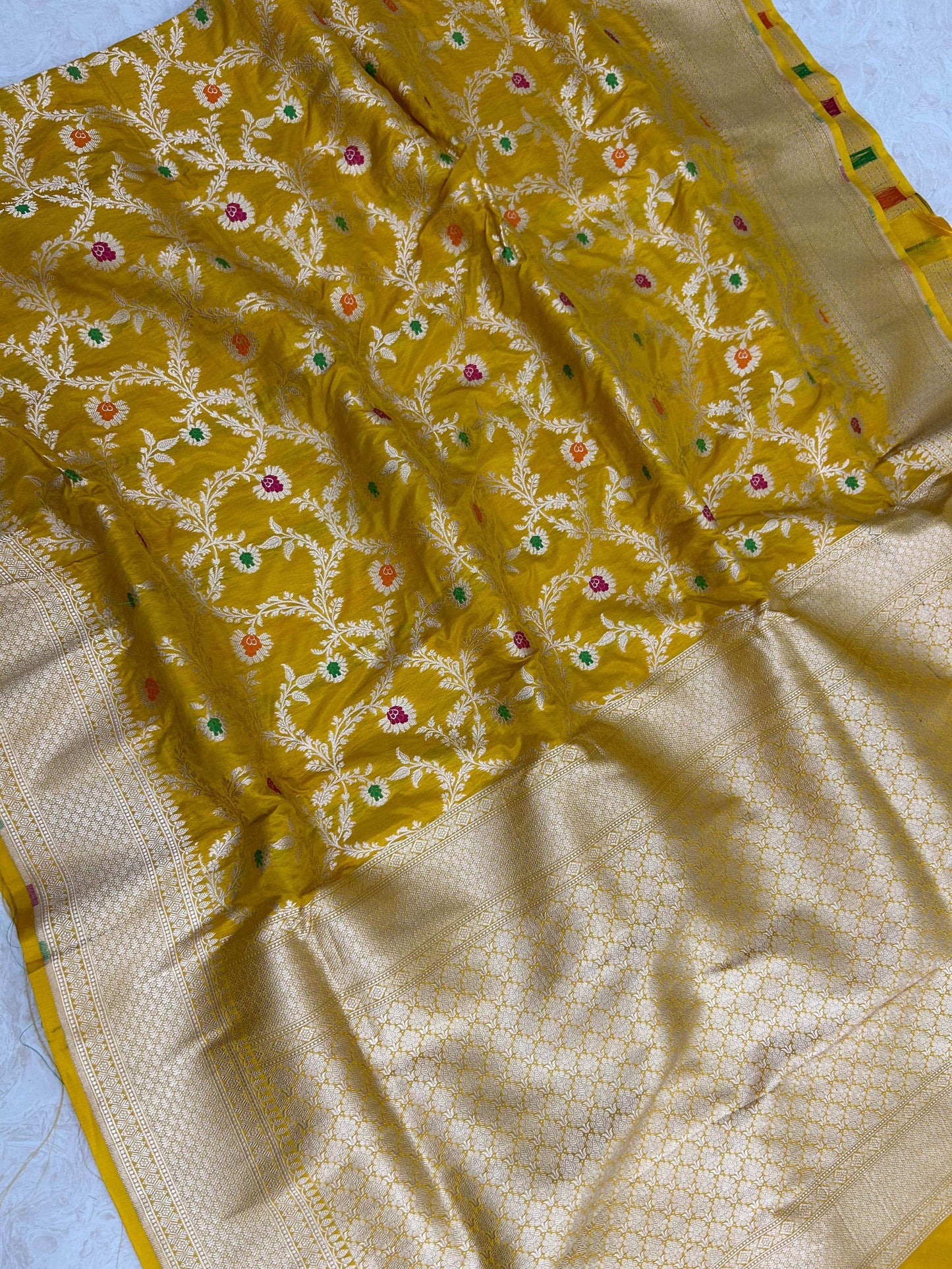 Pure Katan Silk Handloom Banarasi Saree - All over jaal work with meenakari